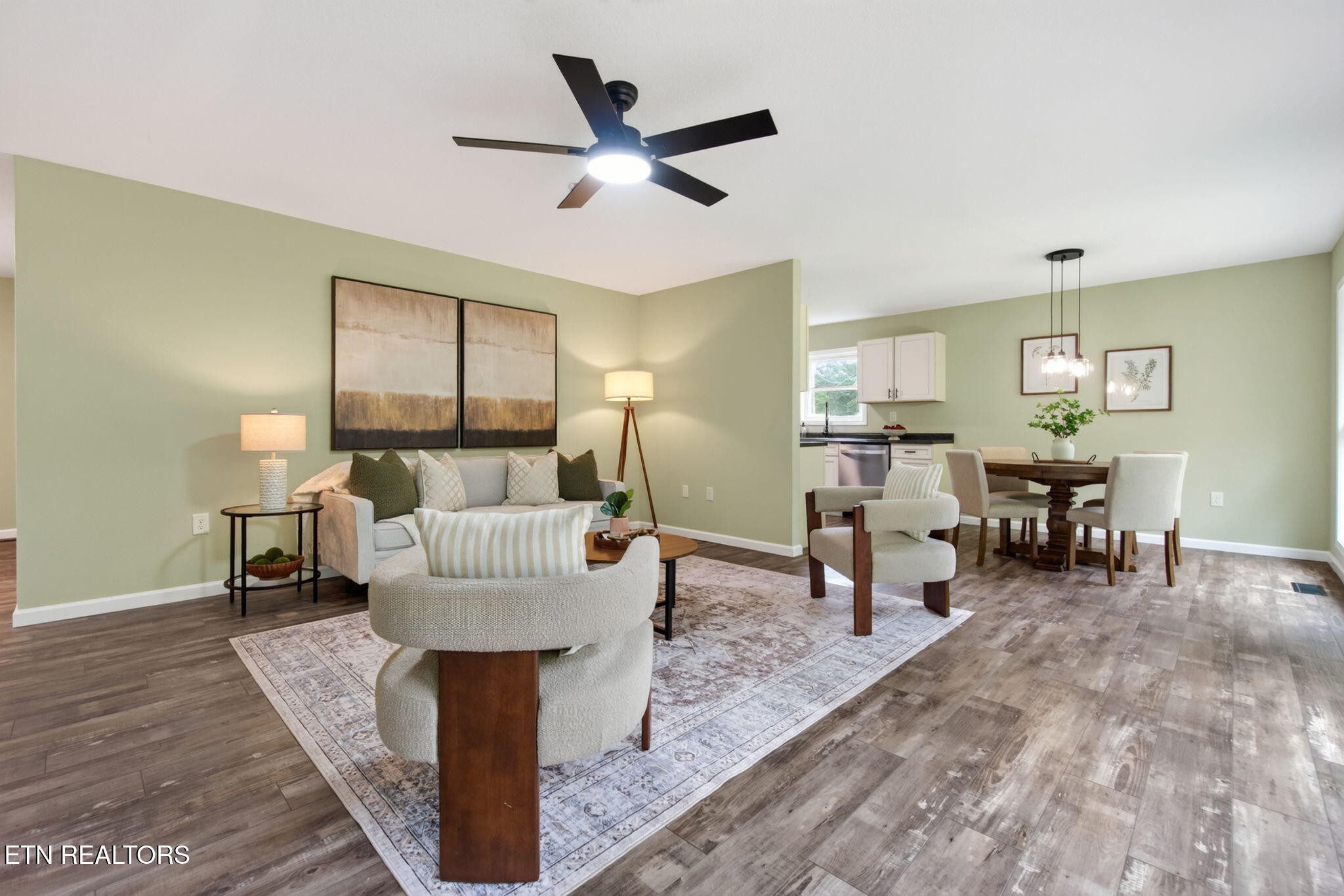 174 Grove Loop
