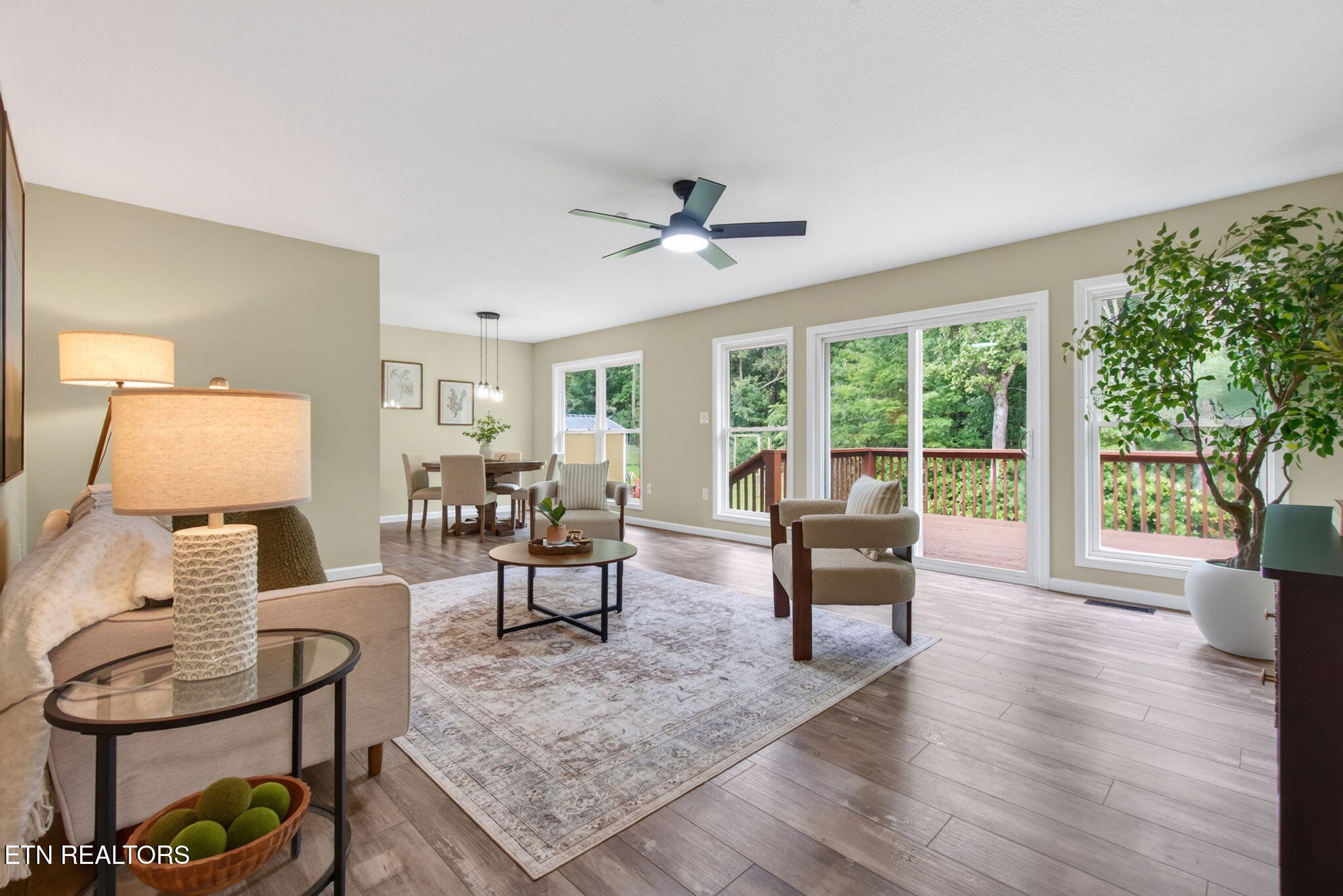 174 Grove Loop