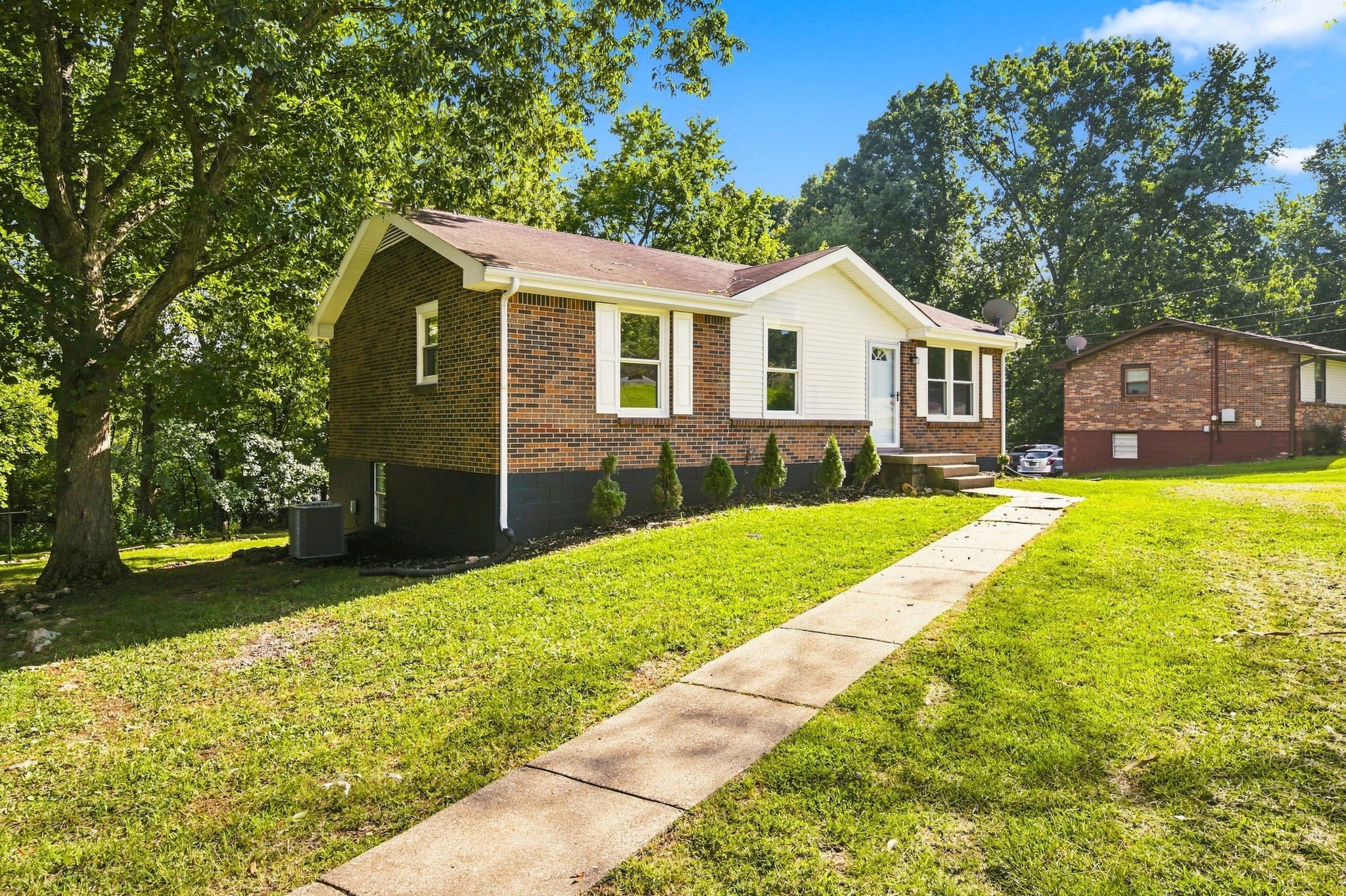 806 Kingsbury Rd