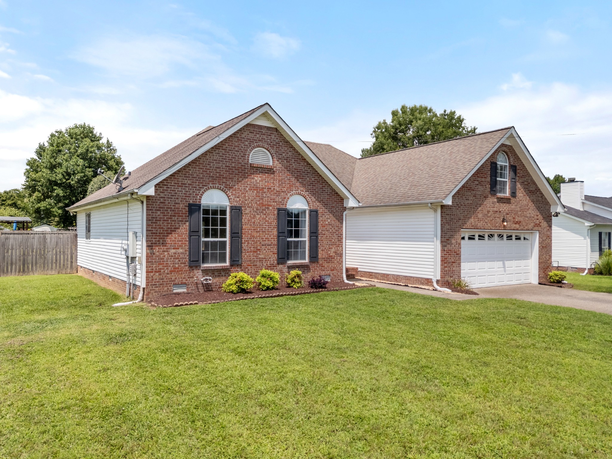 394 Buckingham Blvd