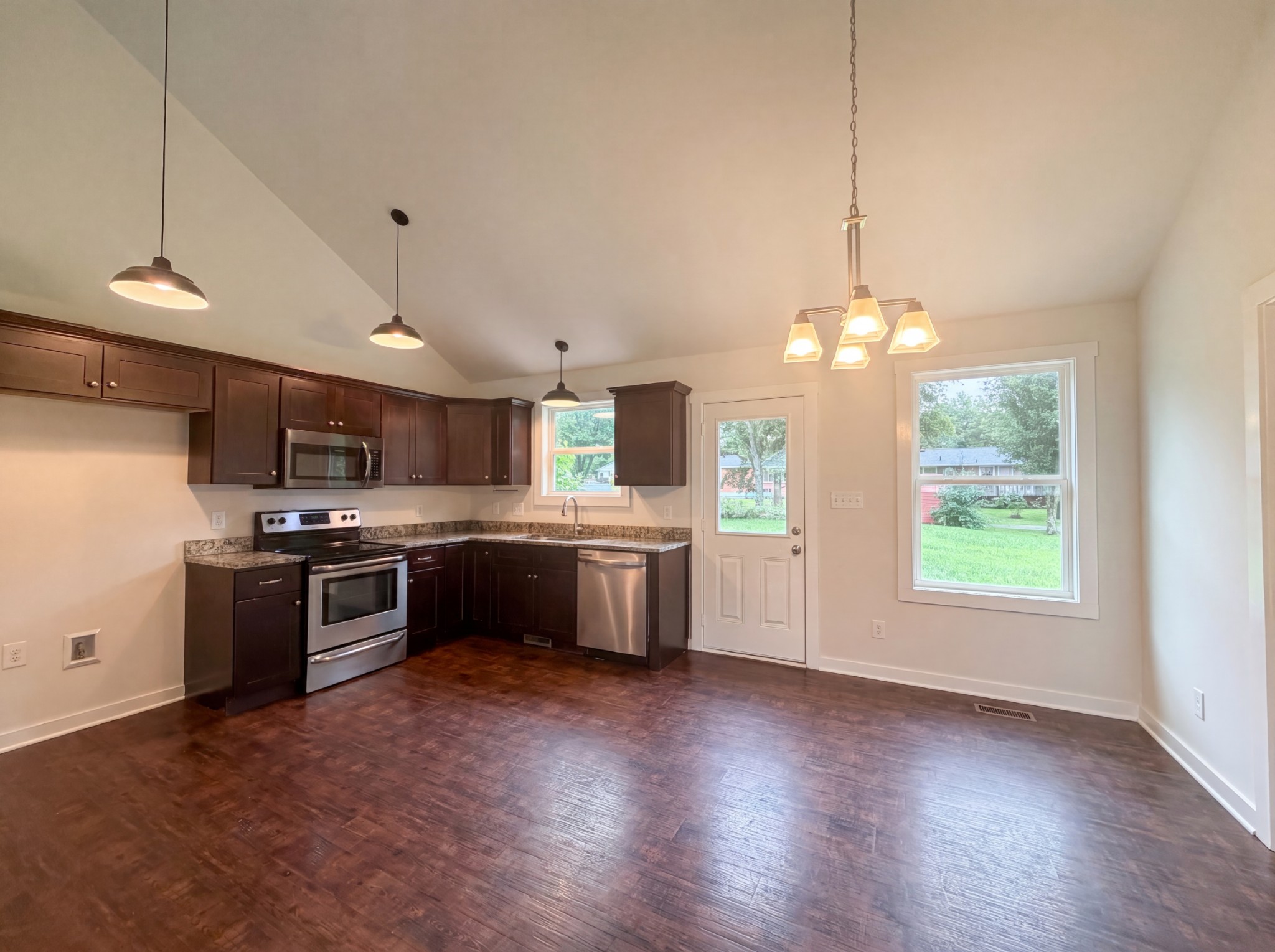 1115 Moreno Ln