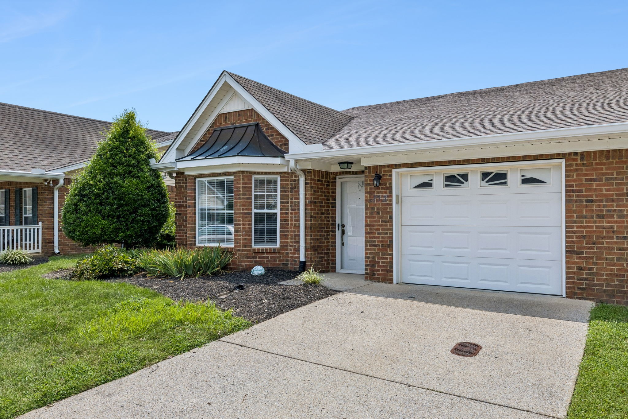 335 Forest Glen Cir