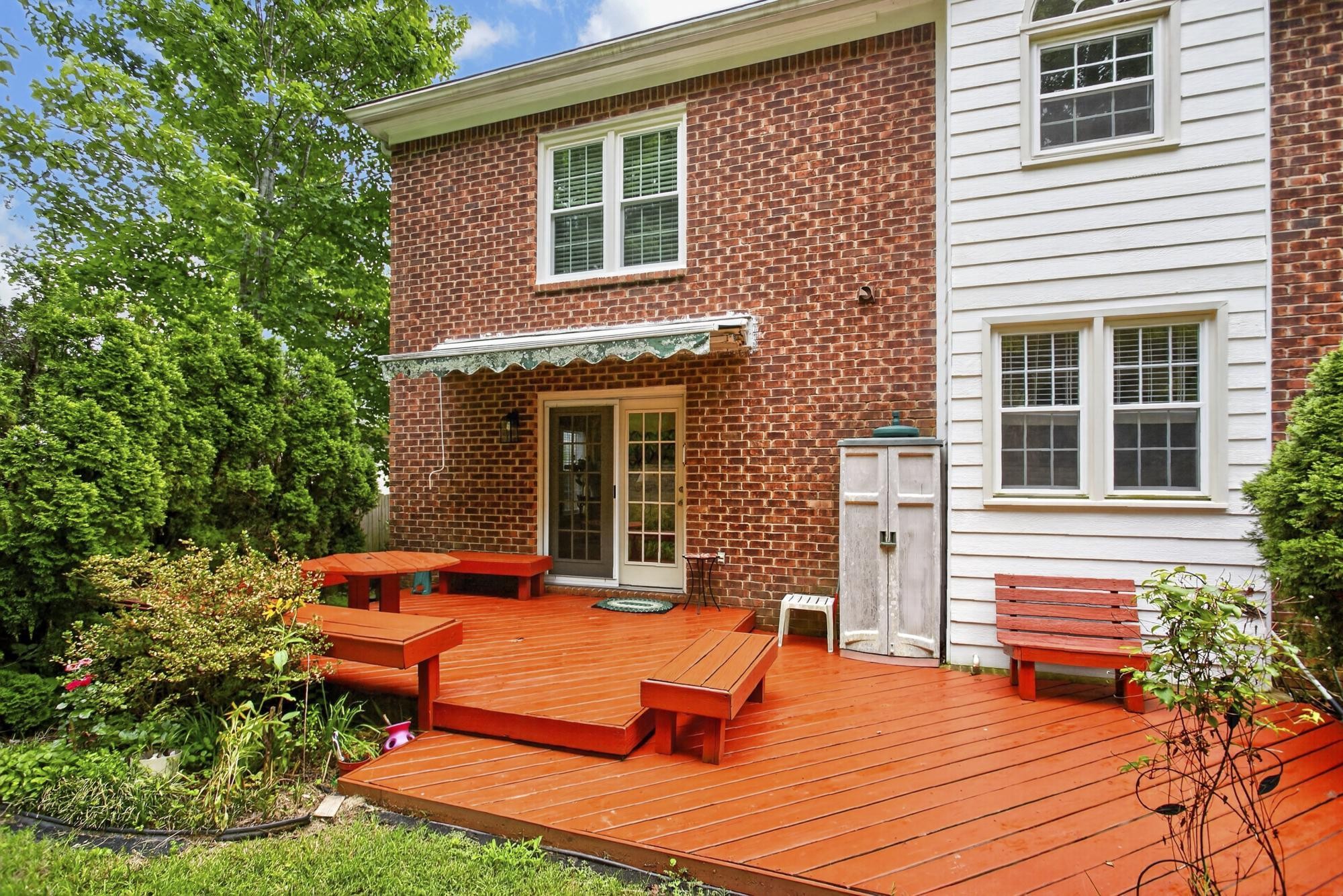 1544 Eller Dr