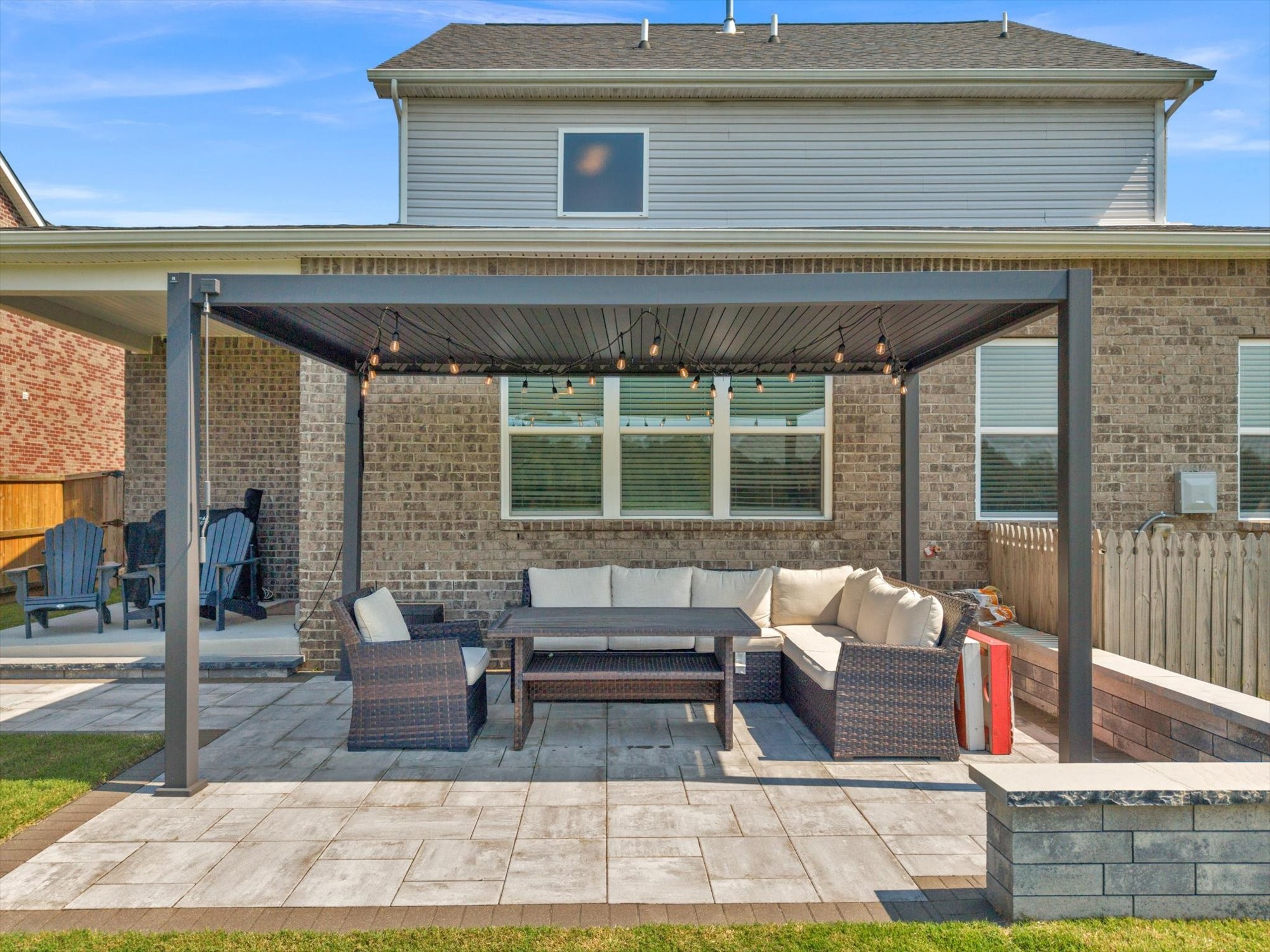 1207 Hodges Rd