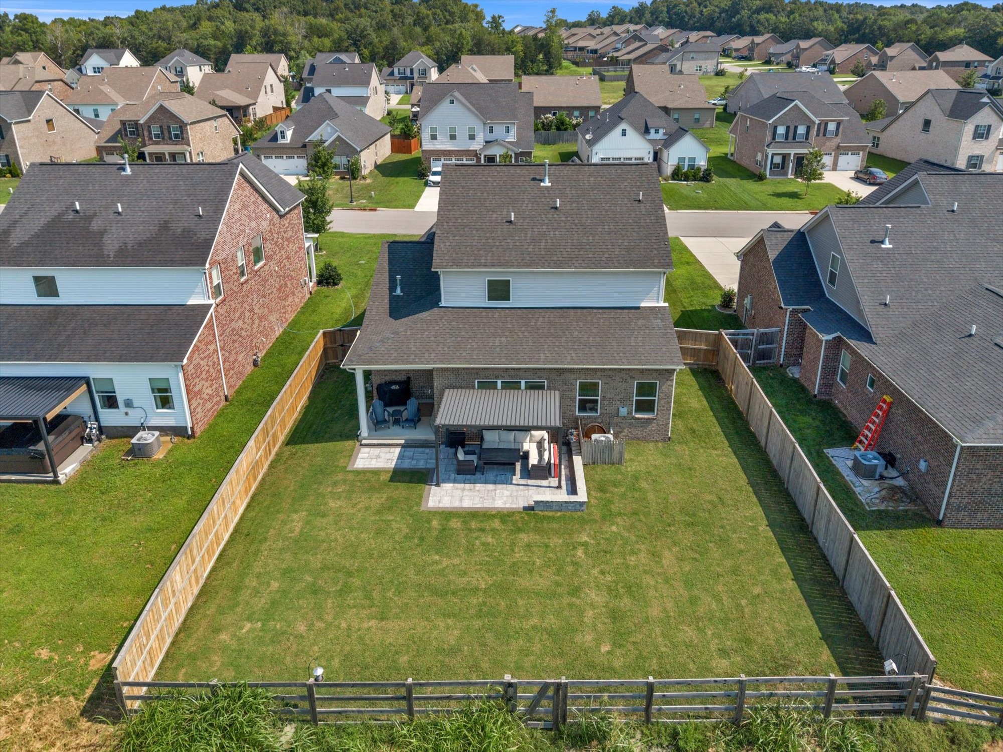 1207 Hodges Rd