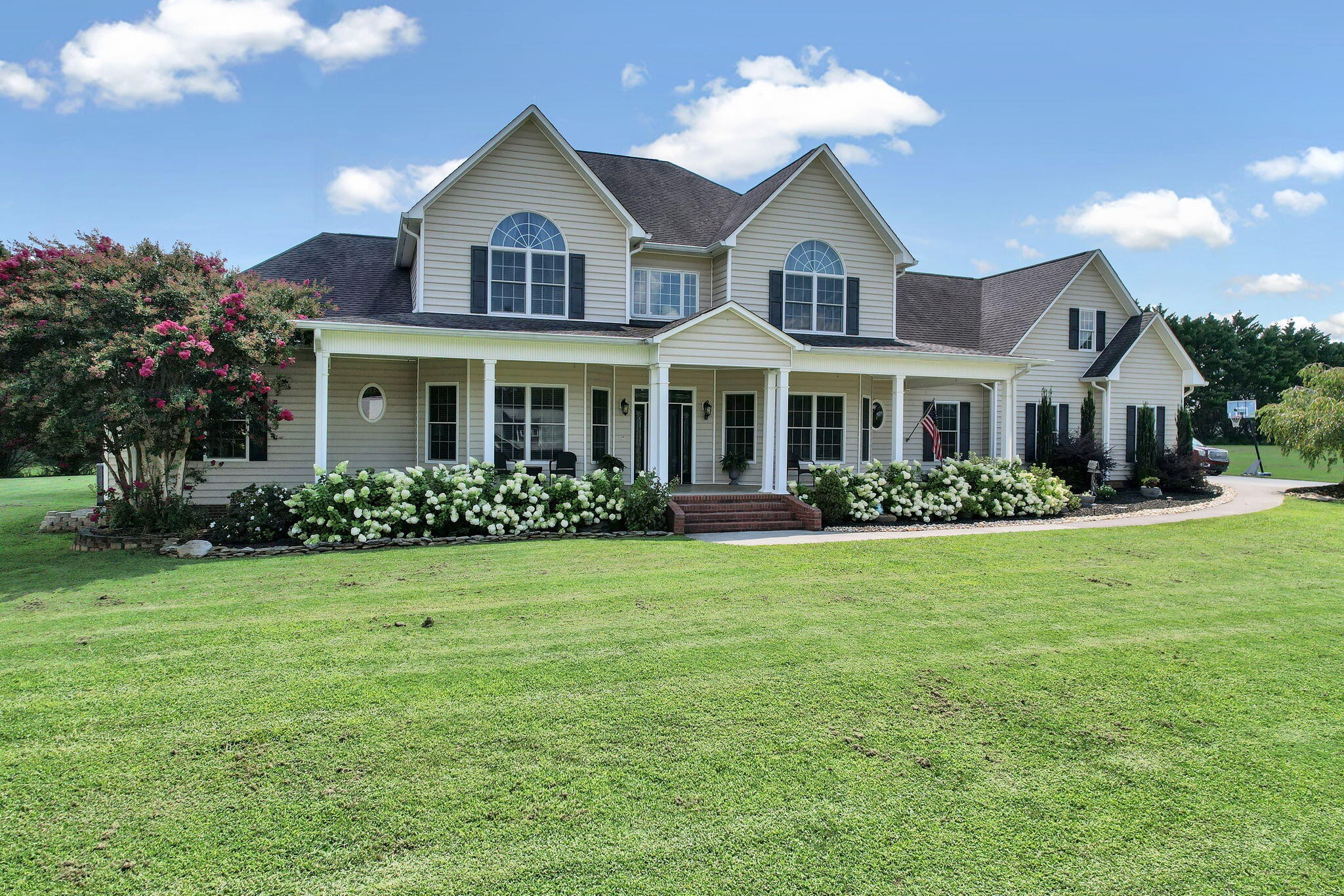 150 Hunters Way