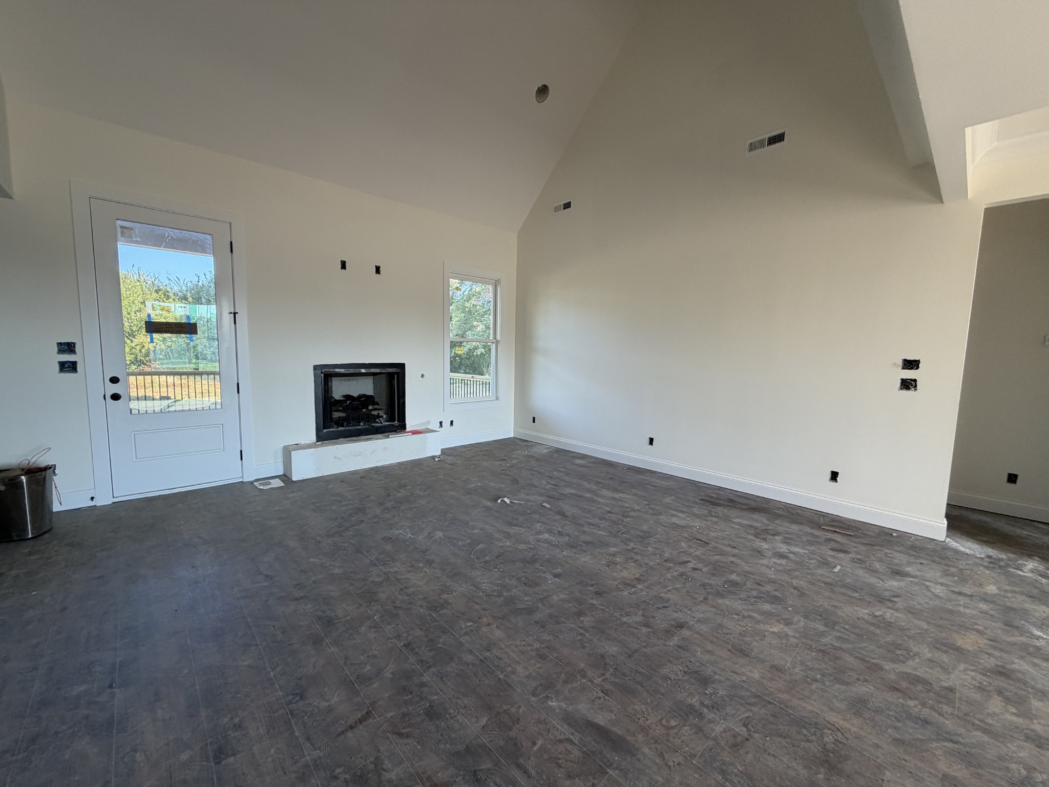 565 Hiwassee Rd