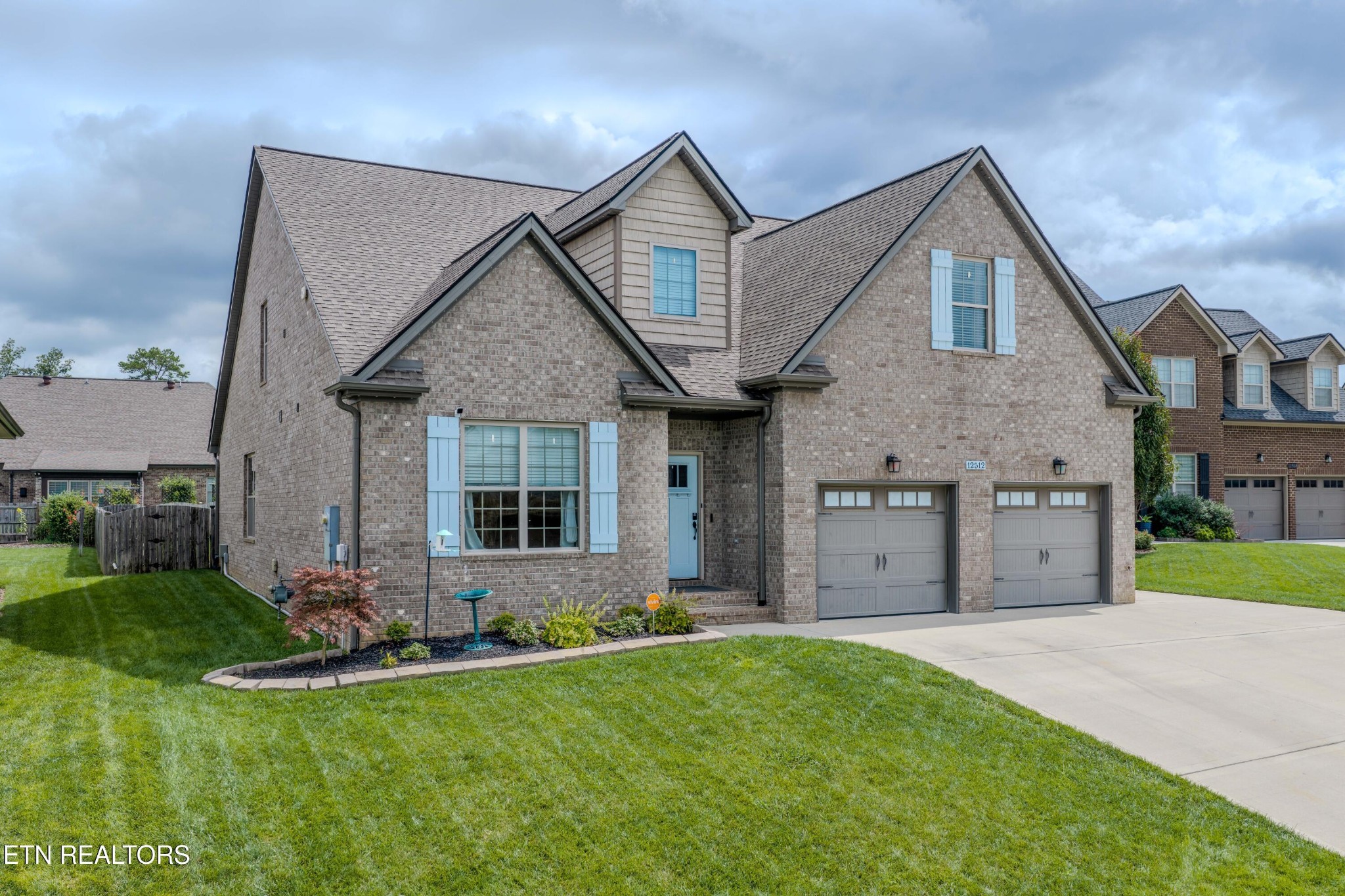 12512 Tangle Crest Lane
