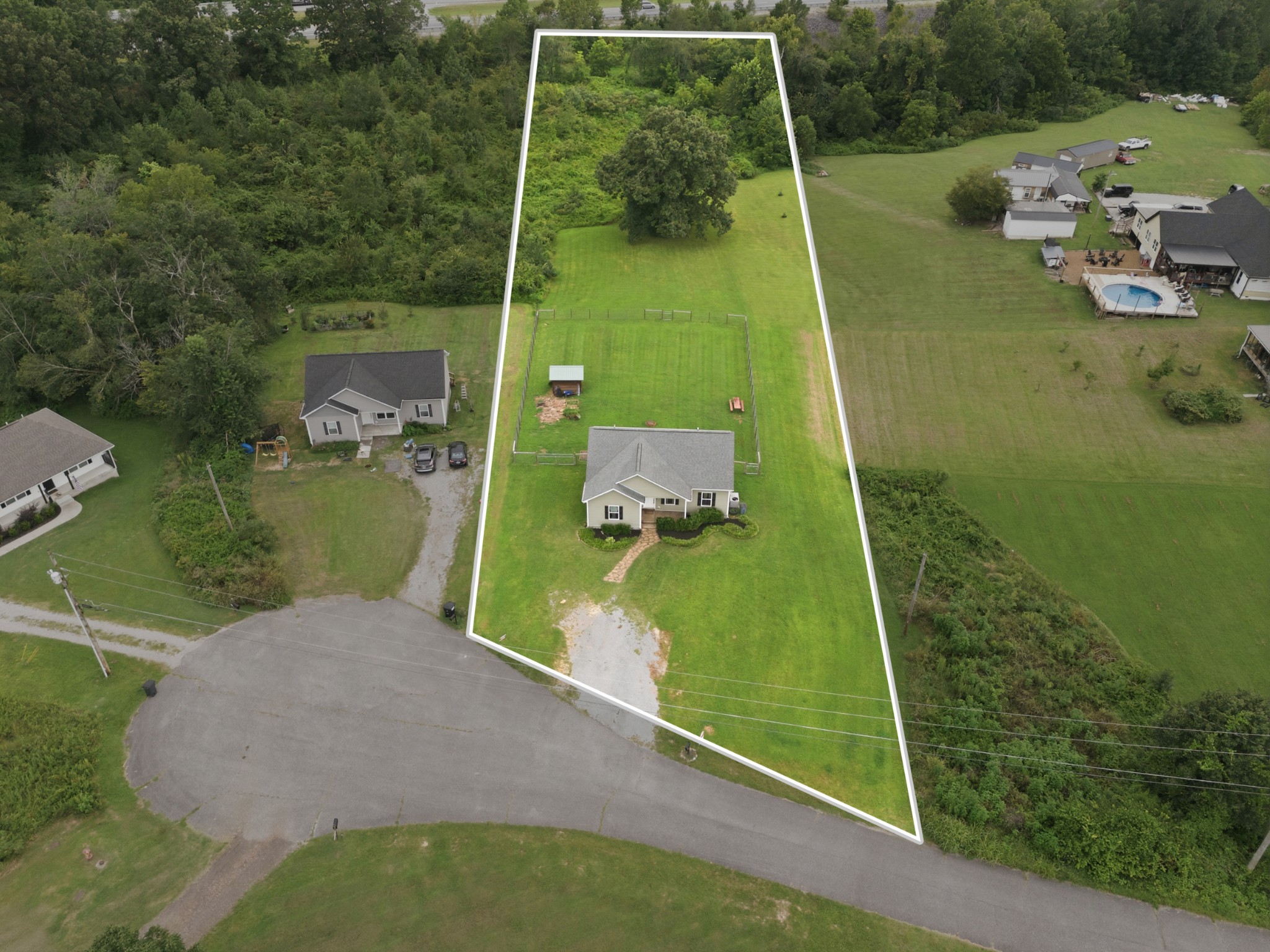 17036 Pond Cir