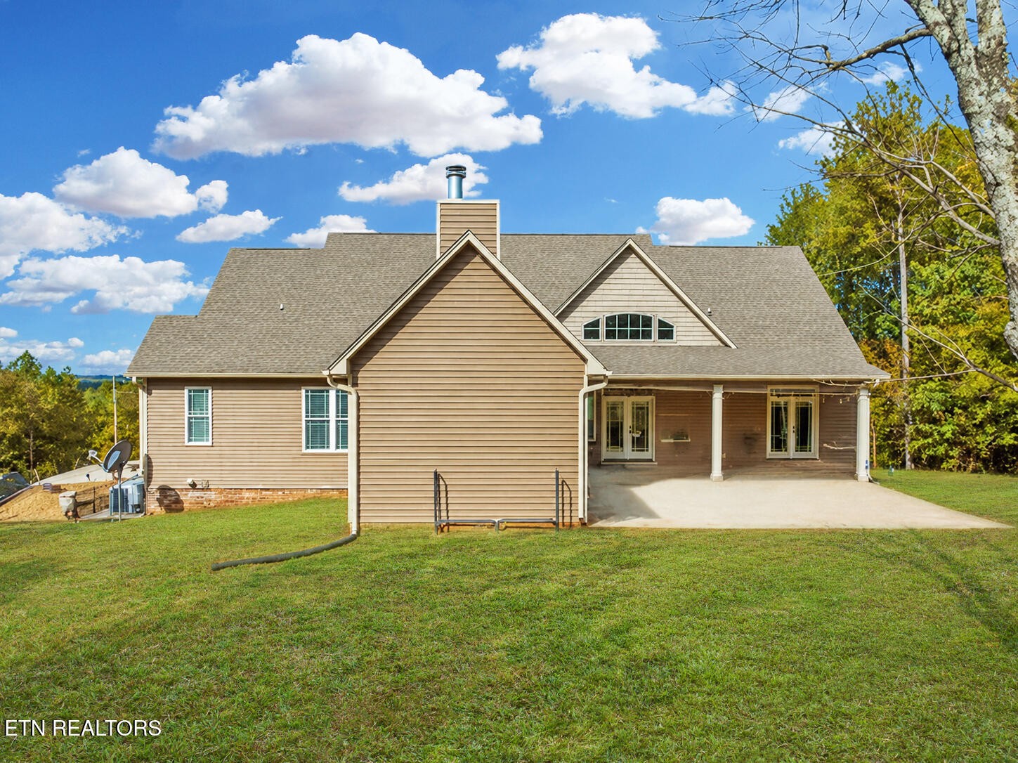 332 SE Harris Rd