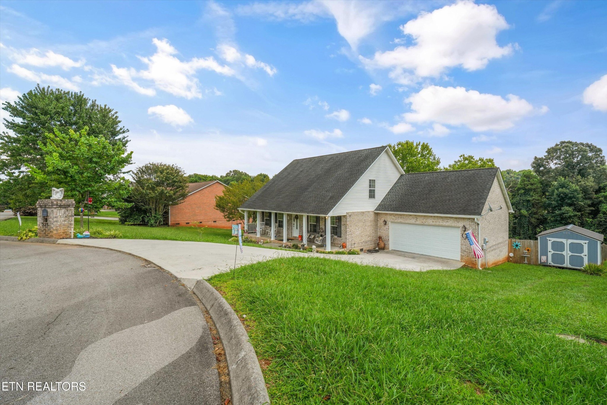 225 Hillsborough Lane