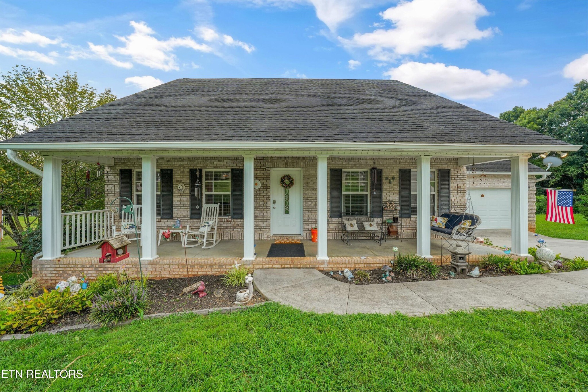 225 Hillsborough Lane
