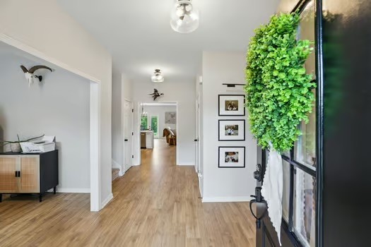 257 Meandering Dr