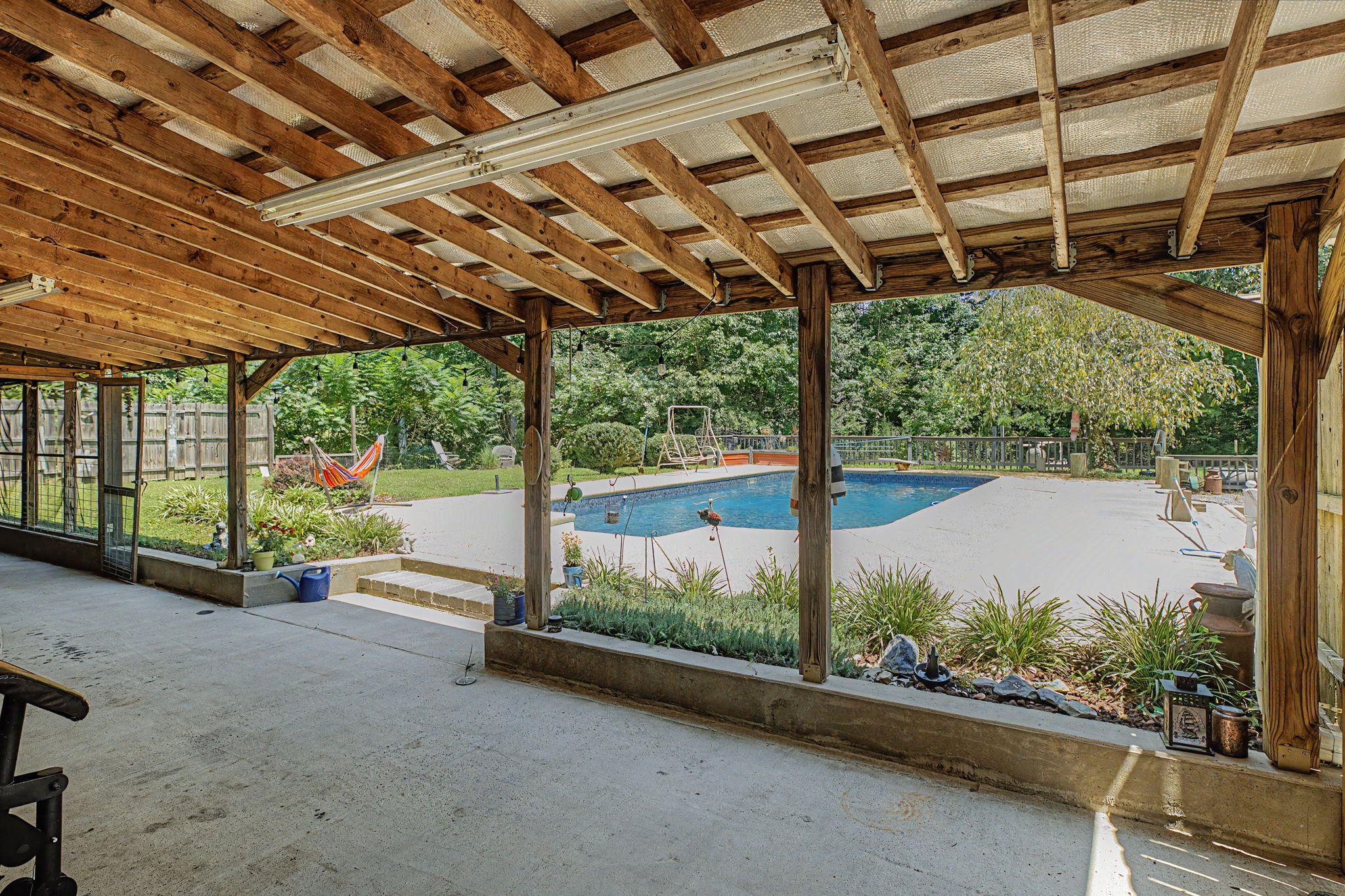 131 Holiday Acres Dr