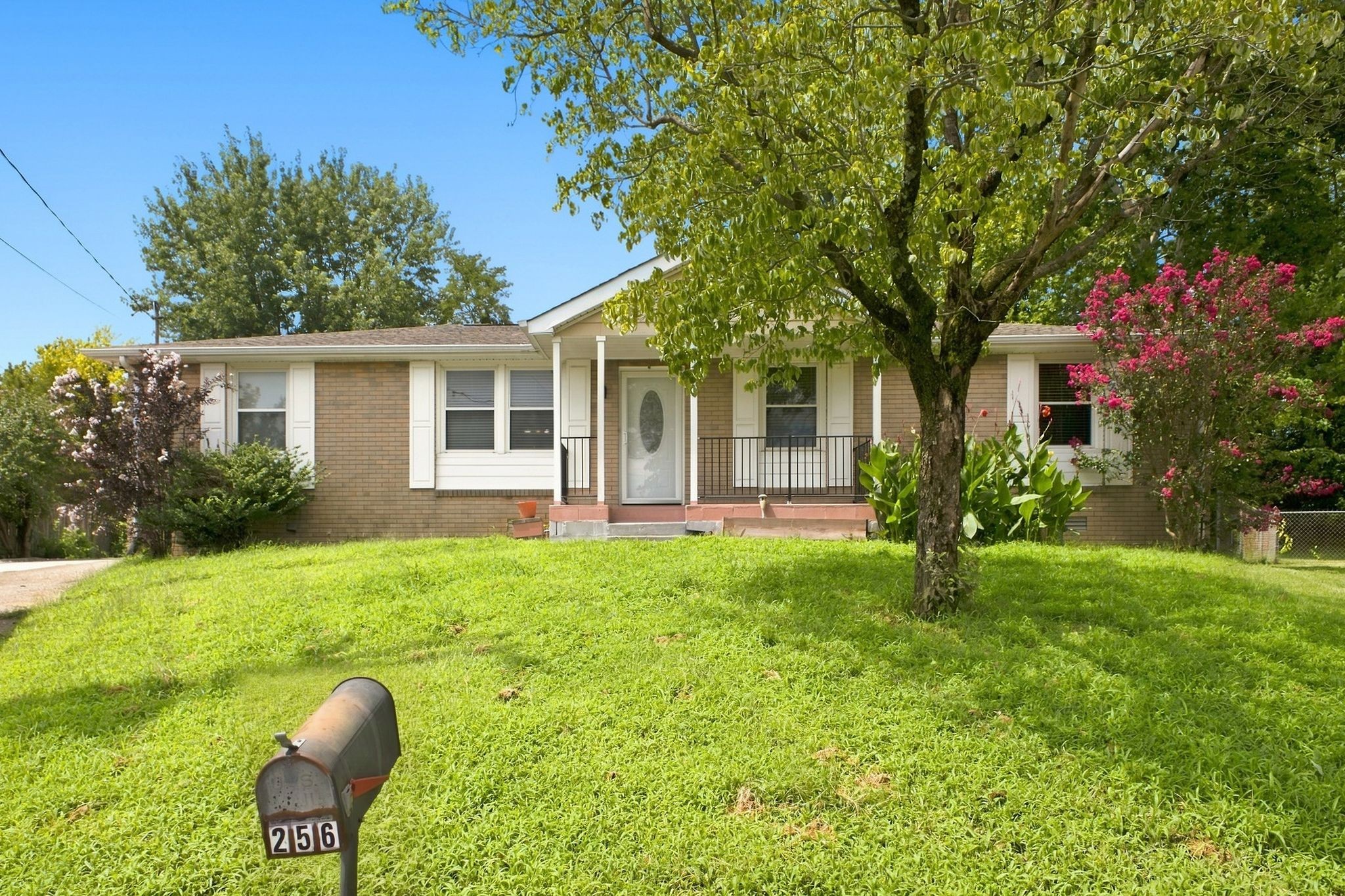 256 Coleridge Ct
