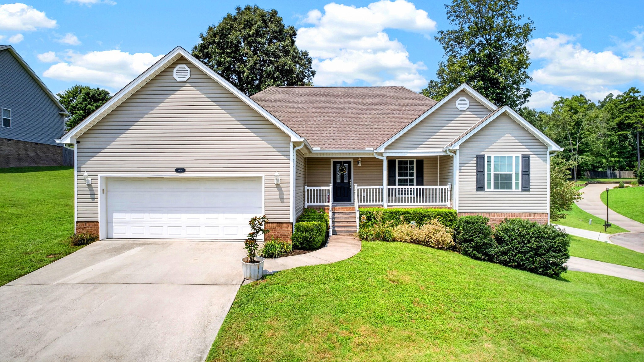 142 Orrie Moss Court, SE