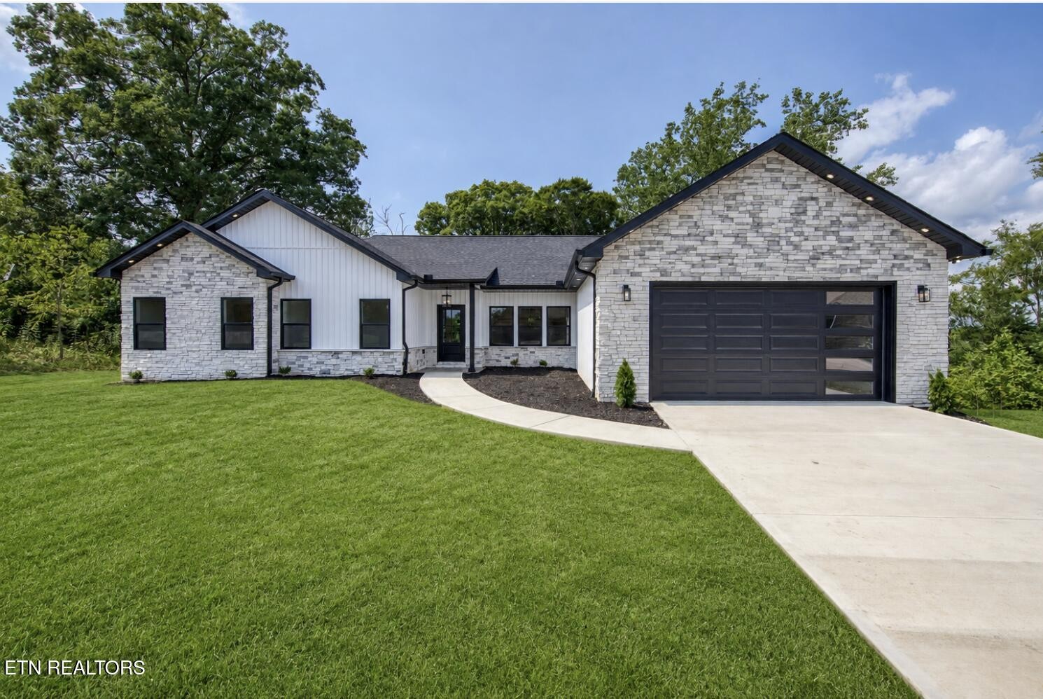 3259 Sandpiper Court