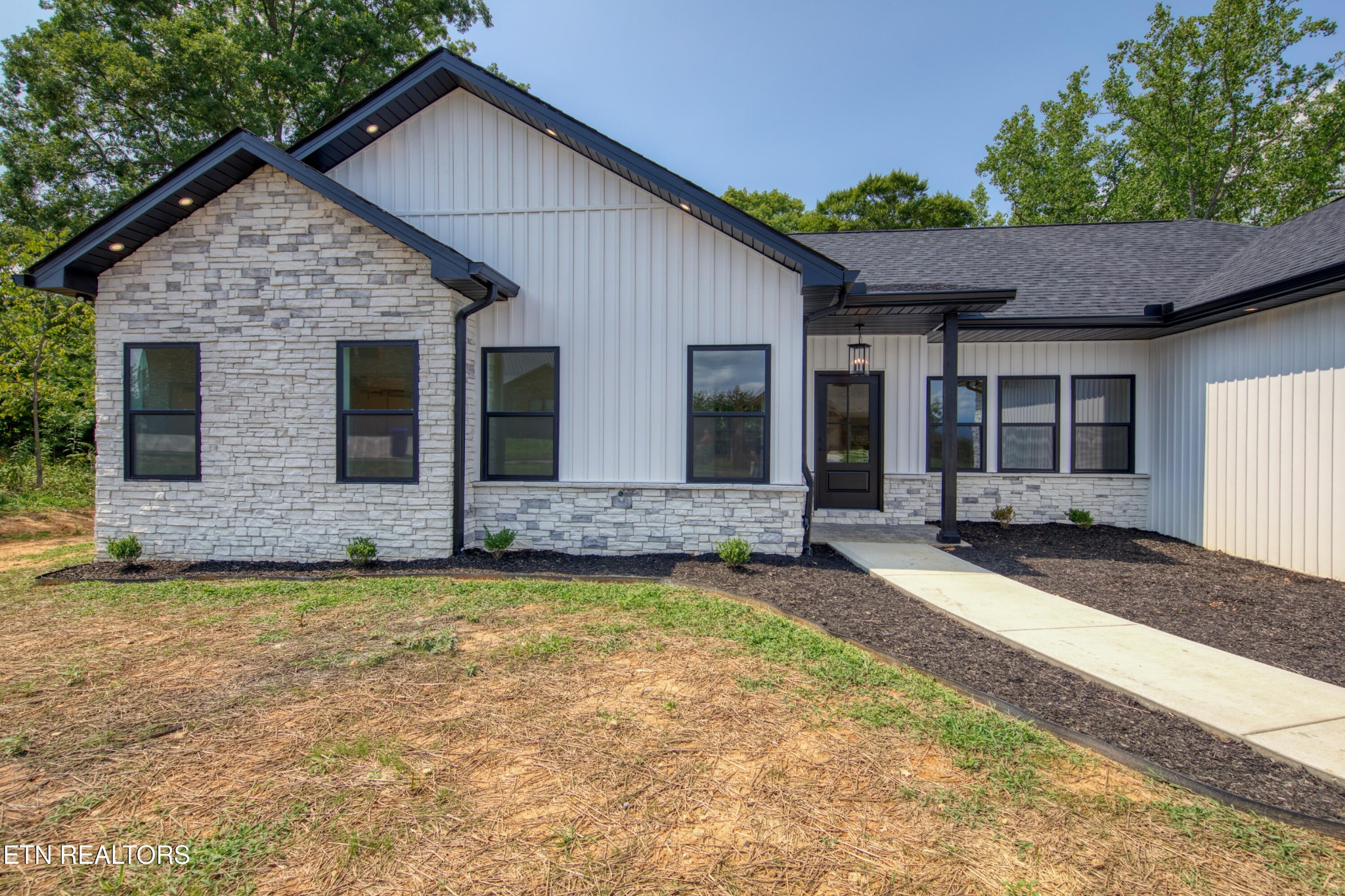 3259 Sandpiper Court