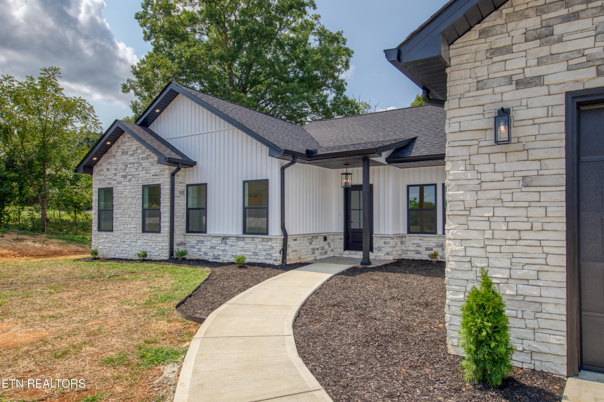 3259 Sandpiper Court