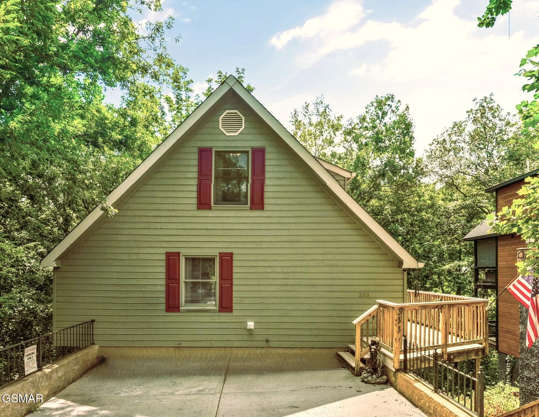 333 Woodridge Way