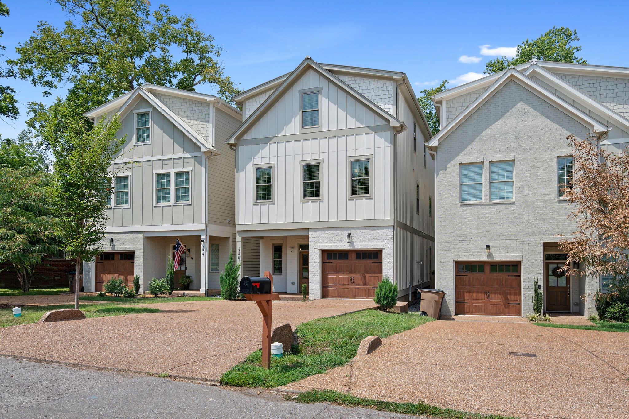 120B Lincoln Ct