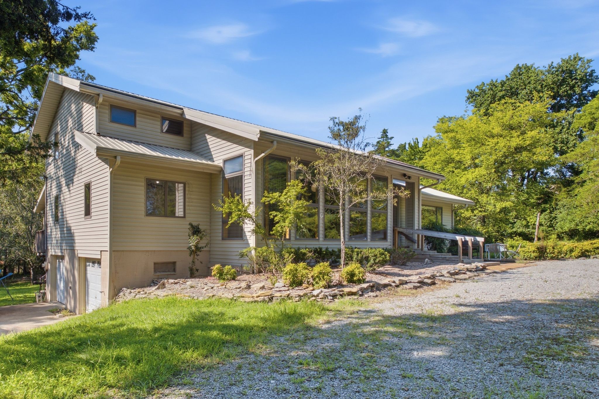5052 John Hagar Rd