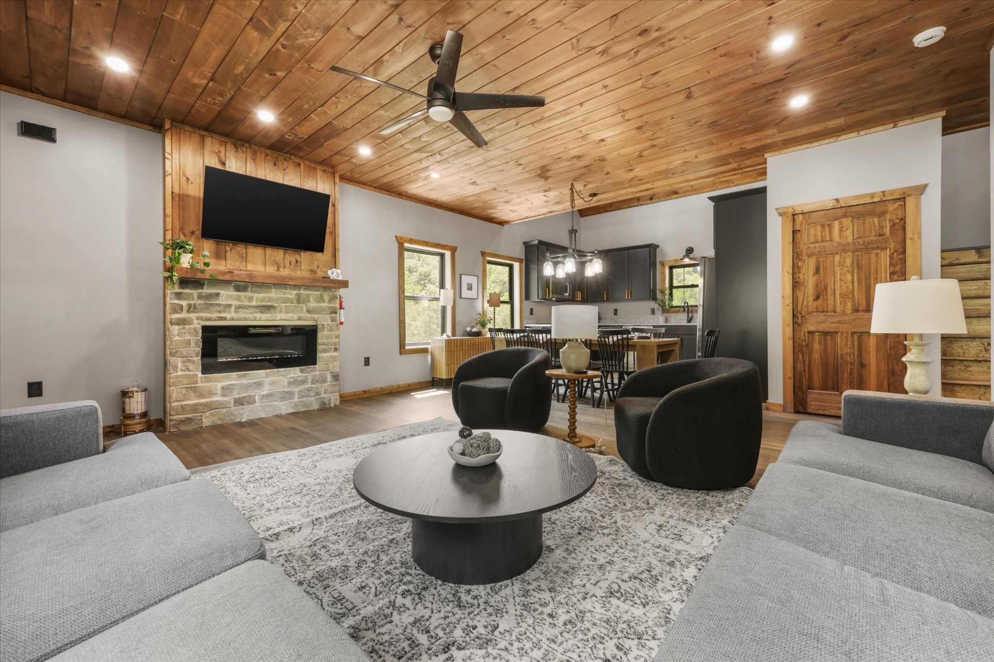 3414 Sugar Maple Loop Rd