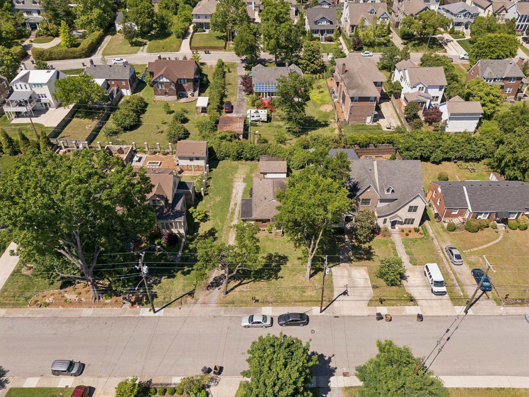 2110A W Linden Ave