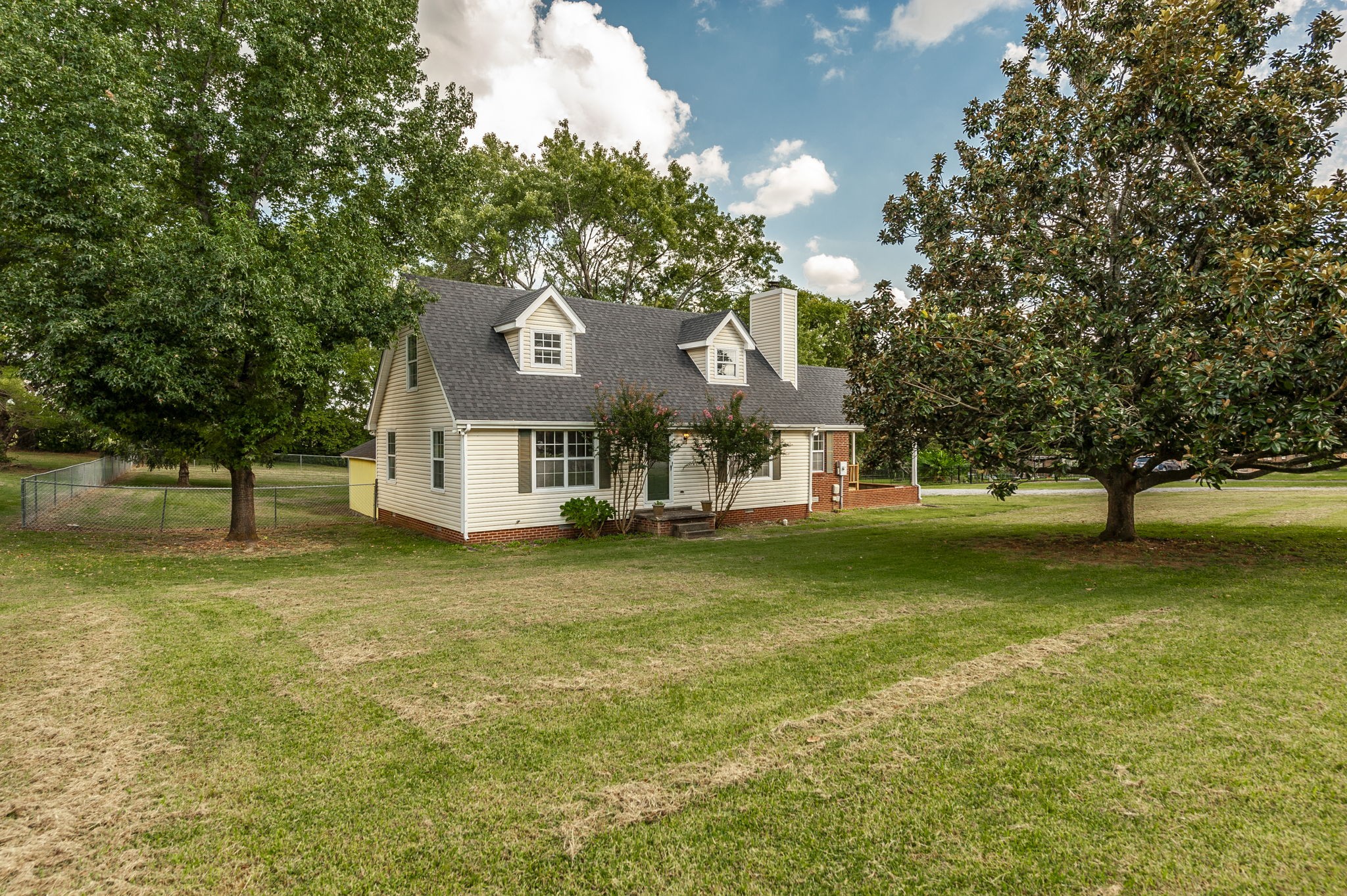 1241 Timberwood Dr