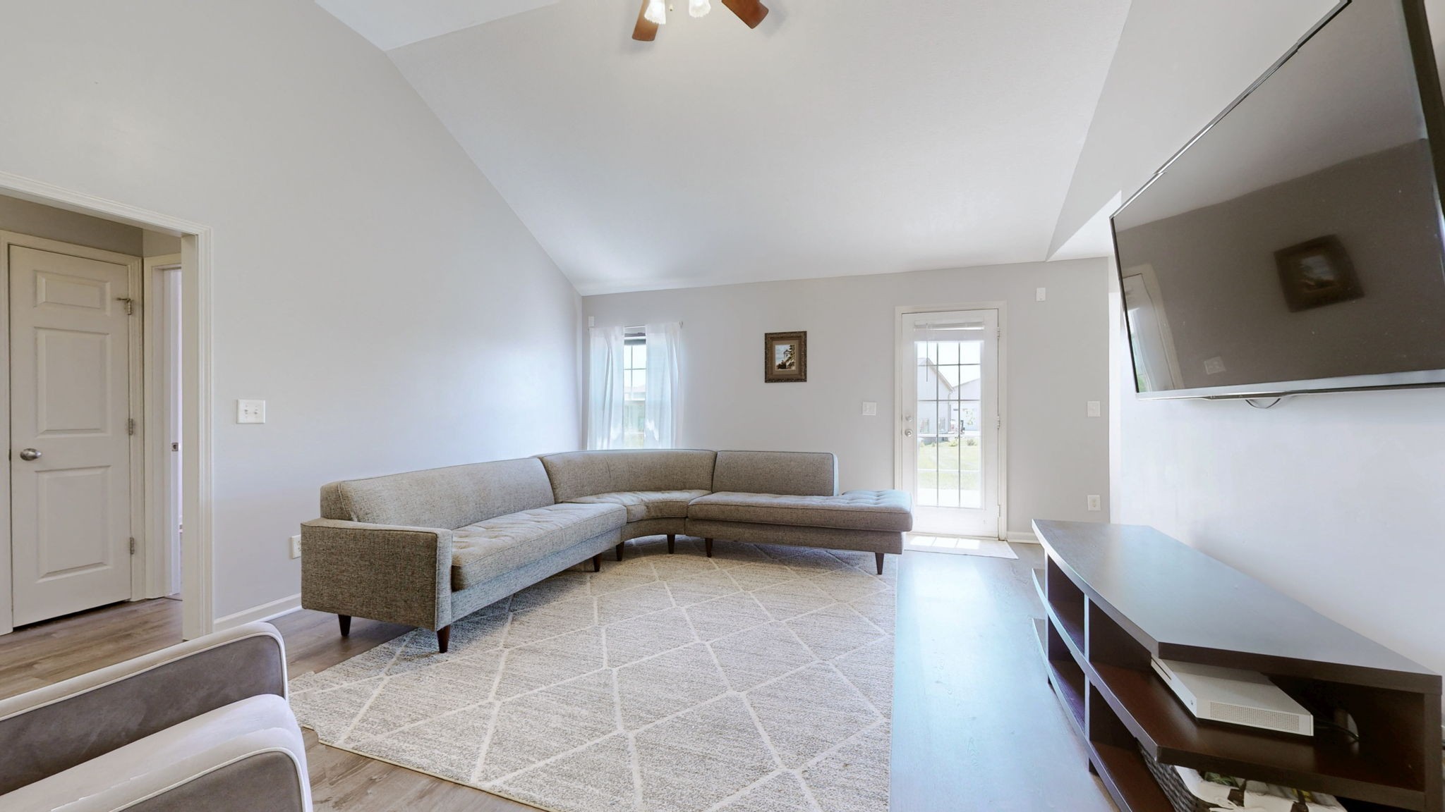3006 Ping Ct