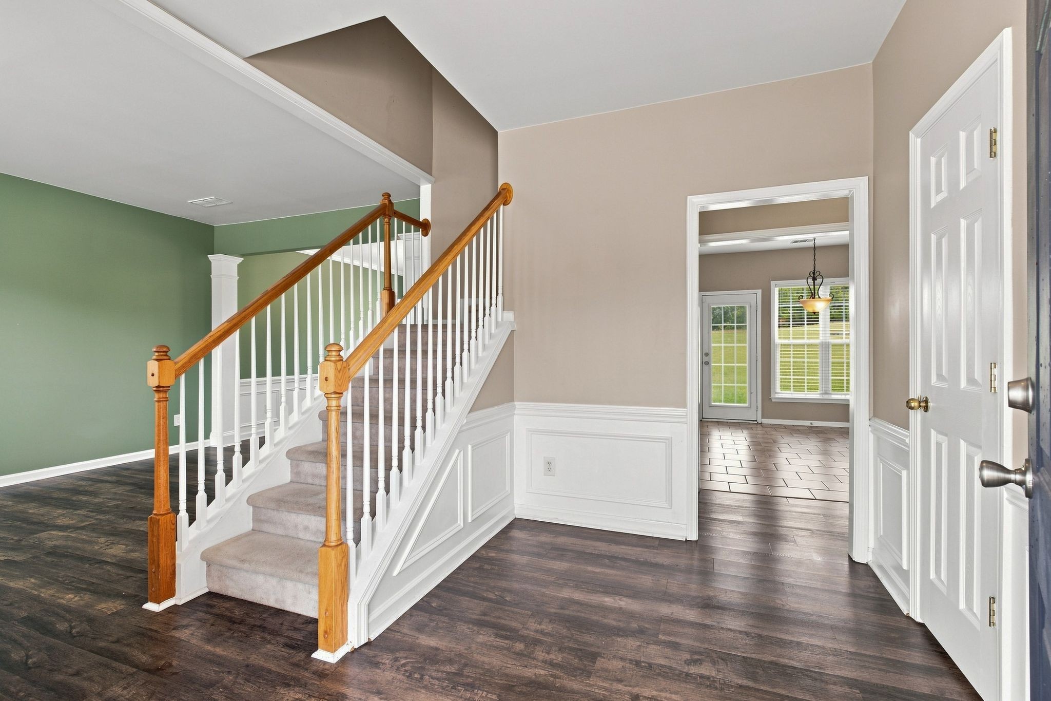 2408 Newberry Ln