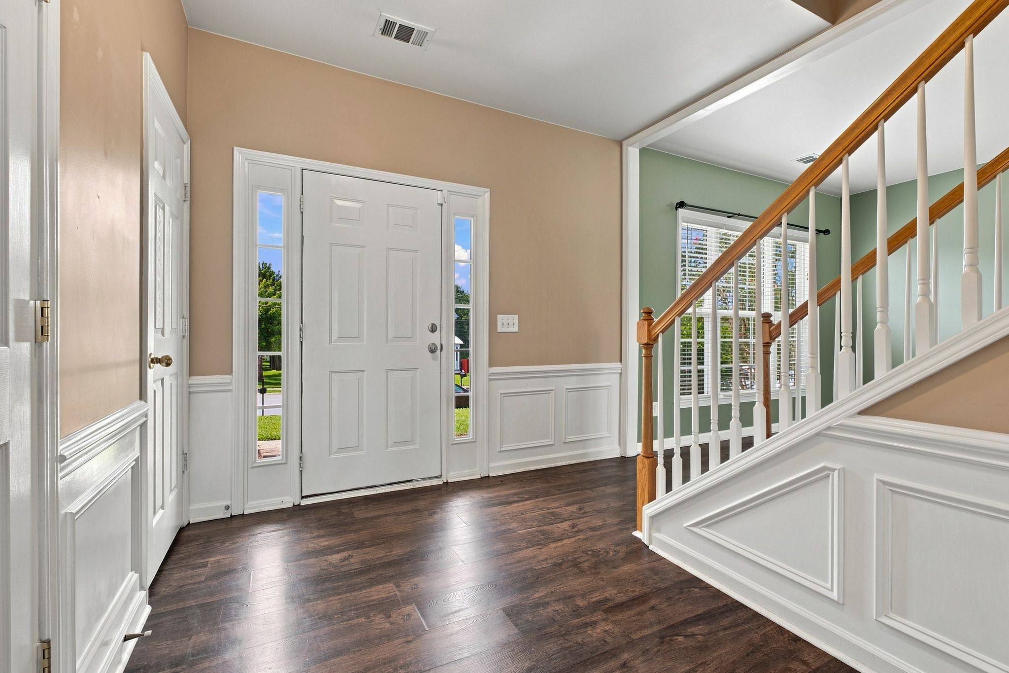 2408 Newberry Ln