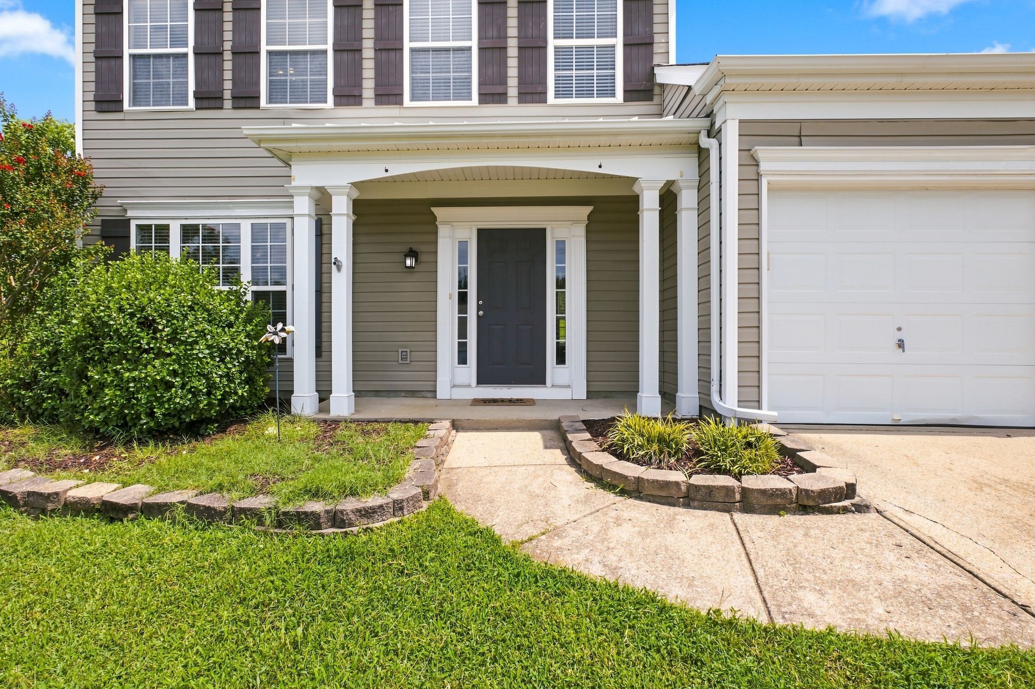 2408 Newberry Ln