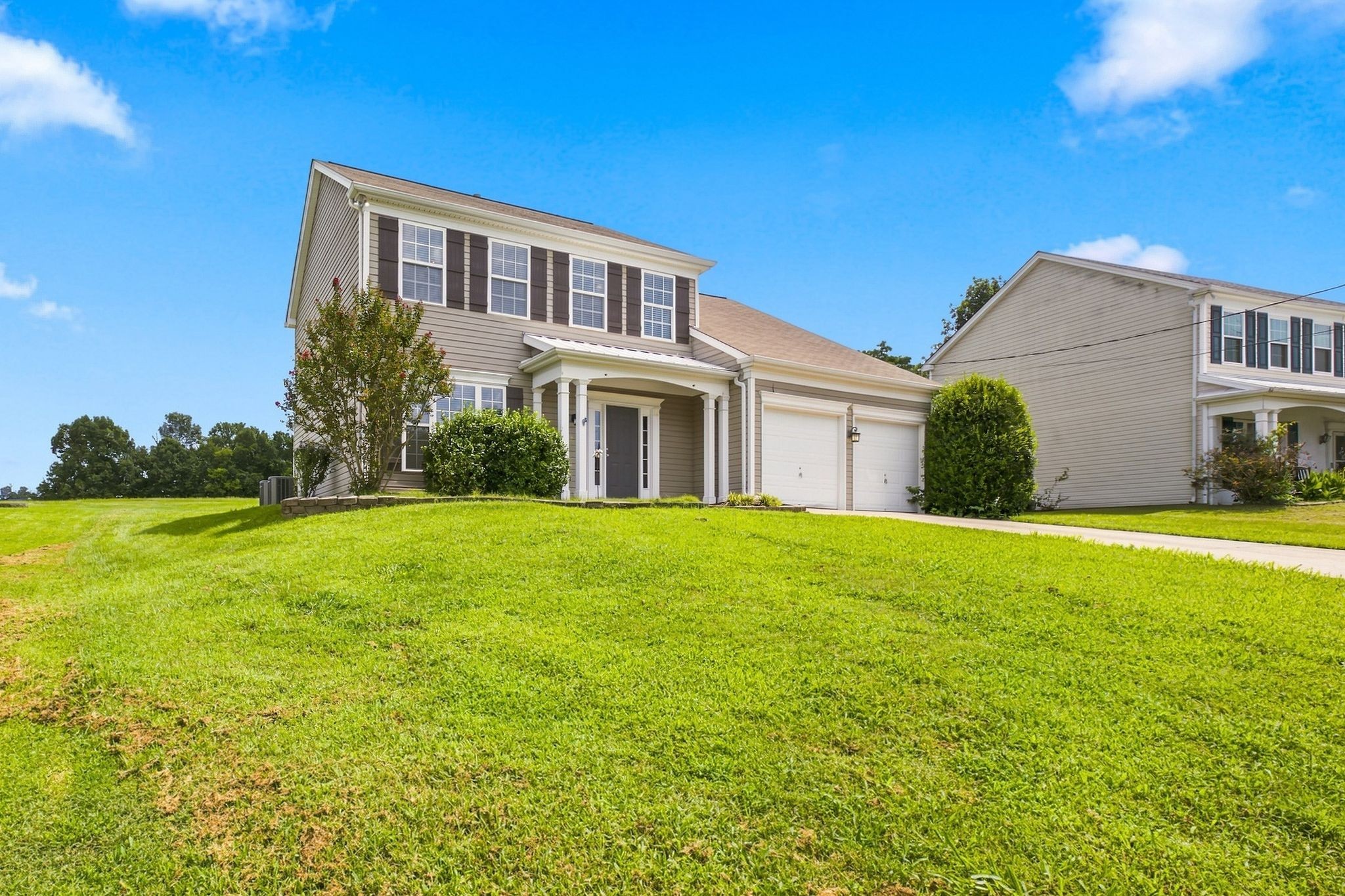 2408 Newberry Ln