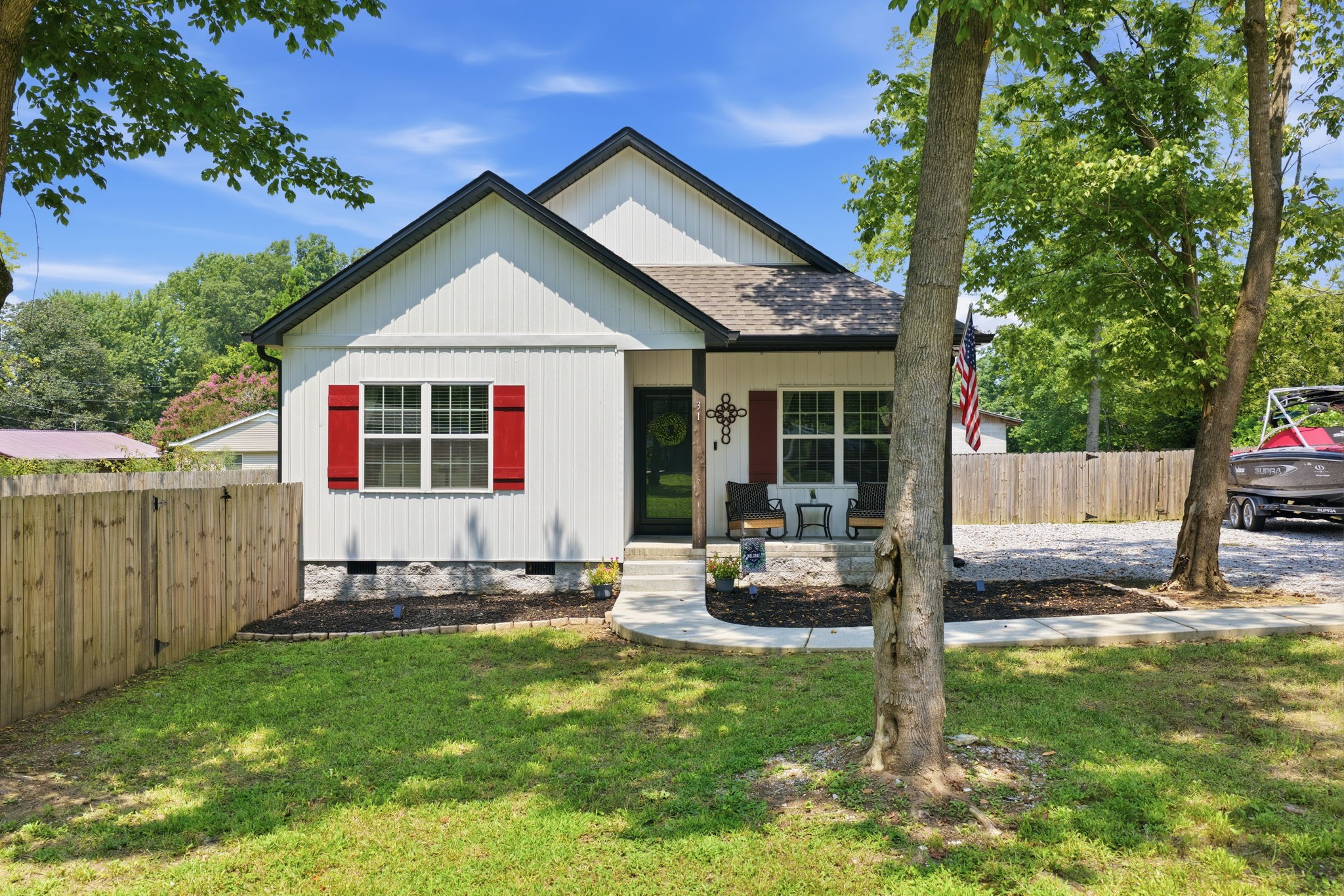 31 Honey Ln