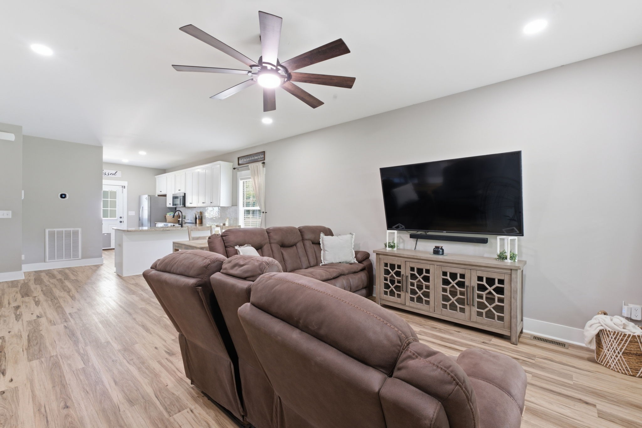 31 Honey Ln