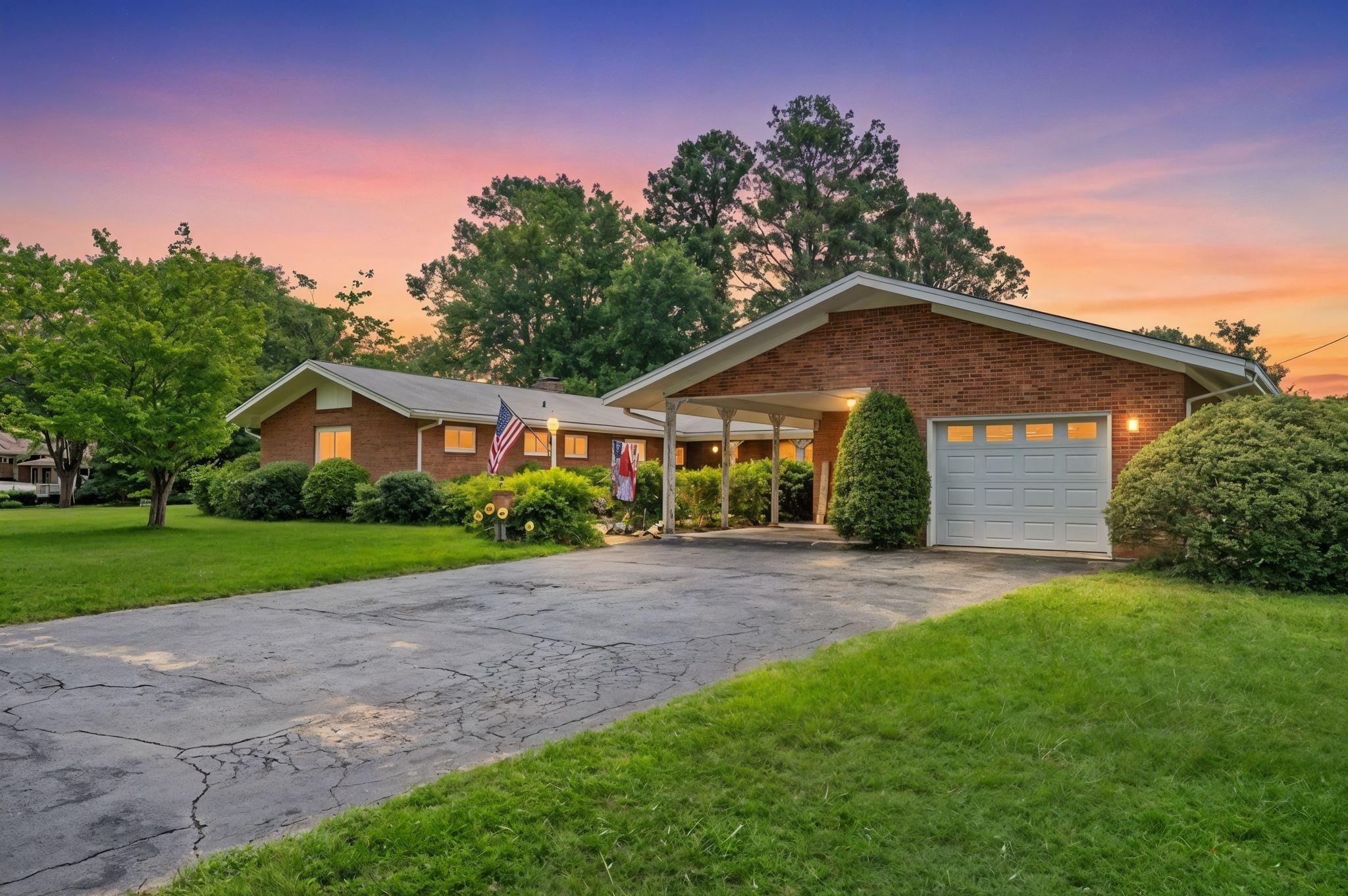 153 Sherwood Ave