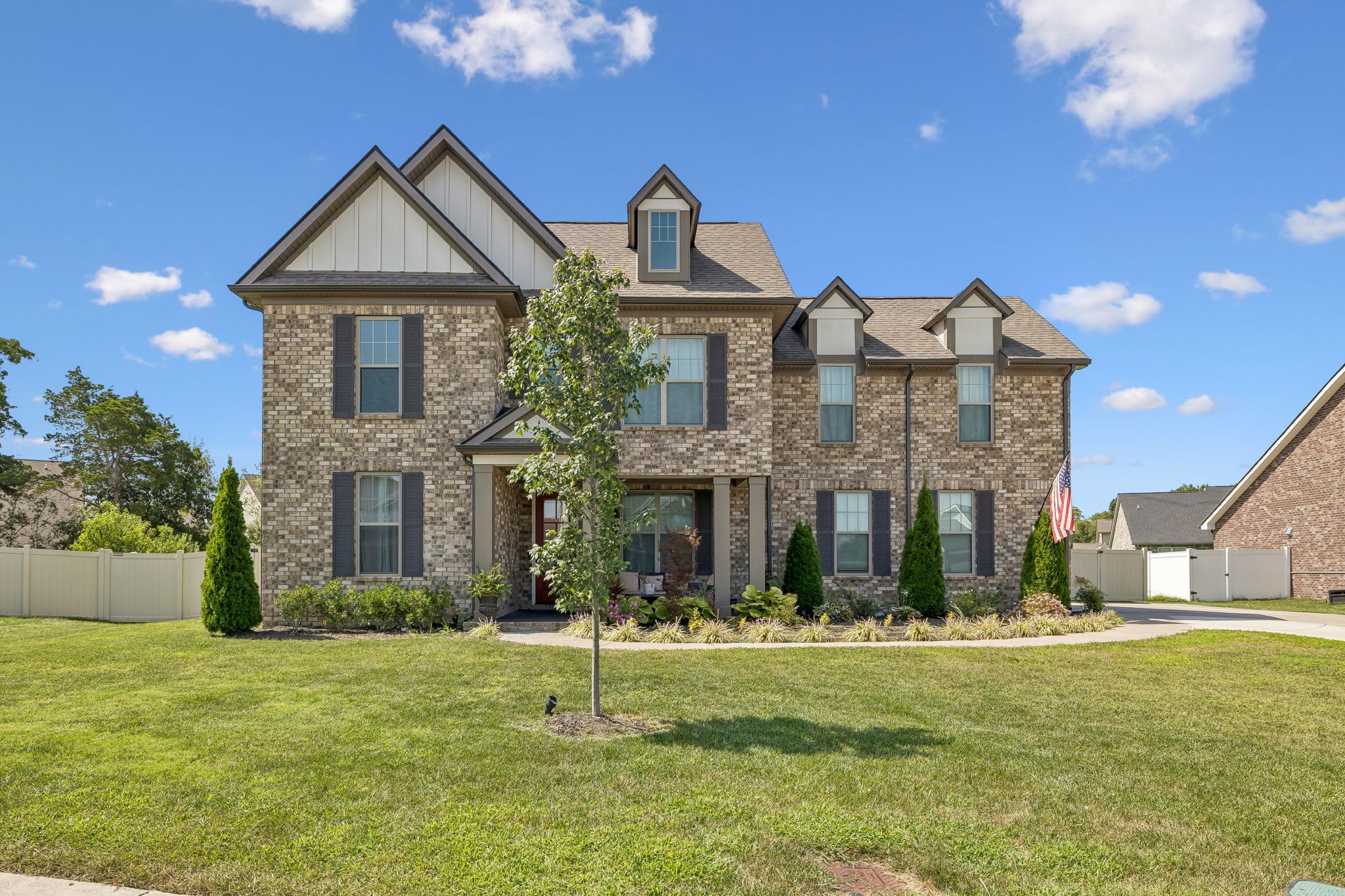 2609 Moriches Ct