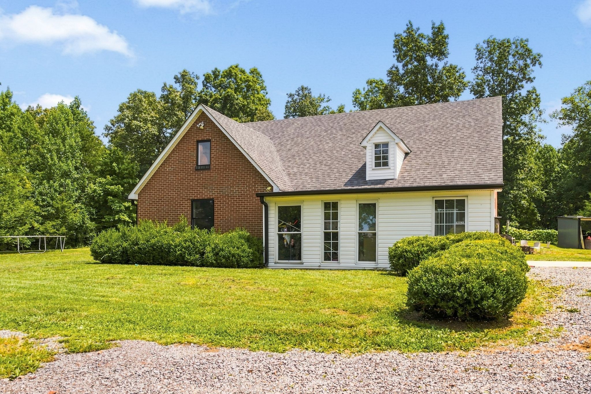 443 Paradise Ln