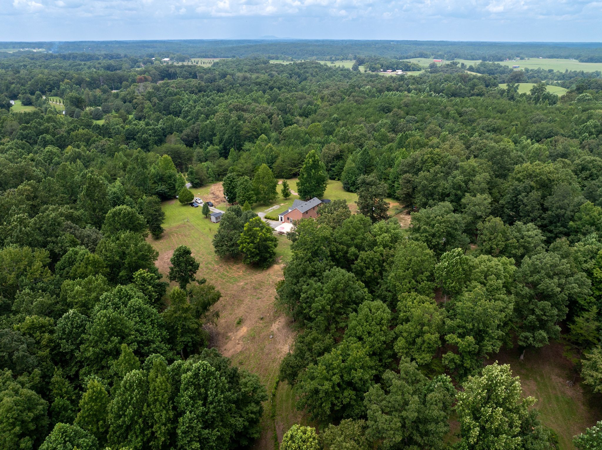 443 Paradise Ln