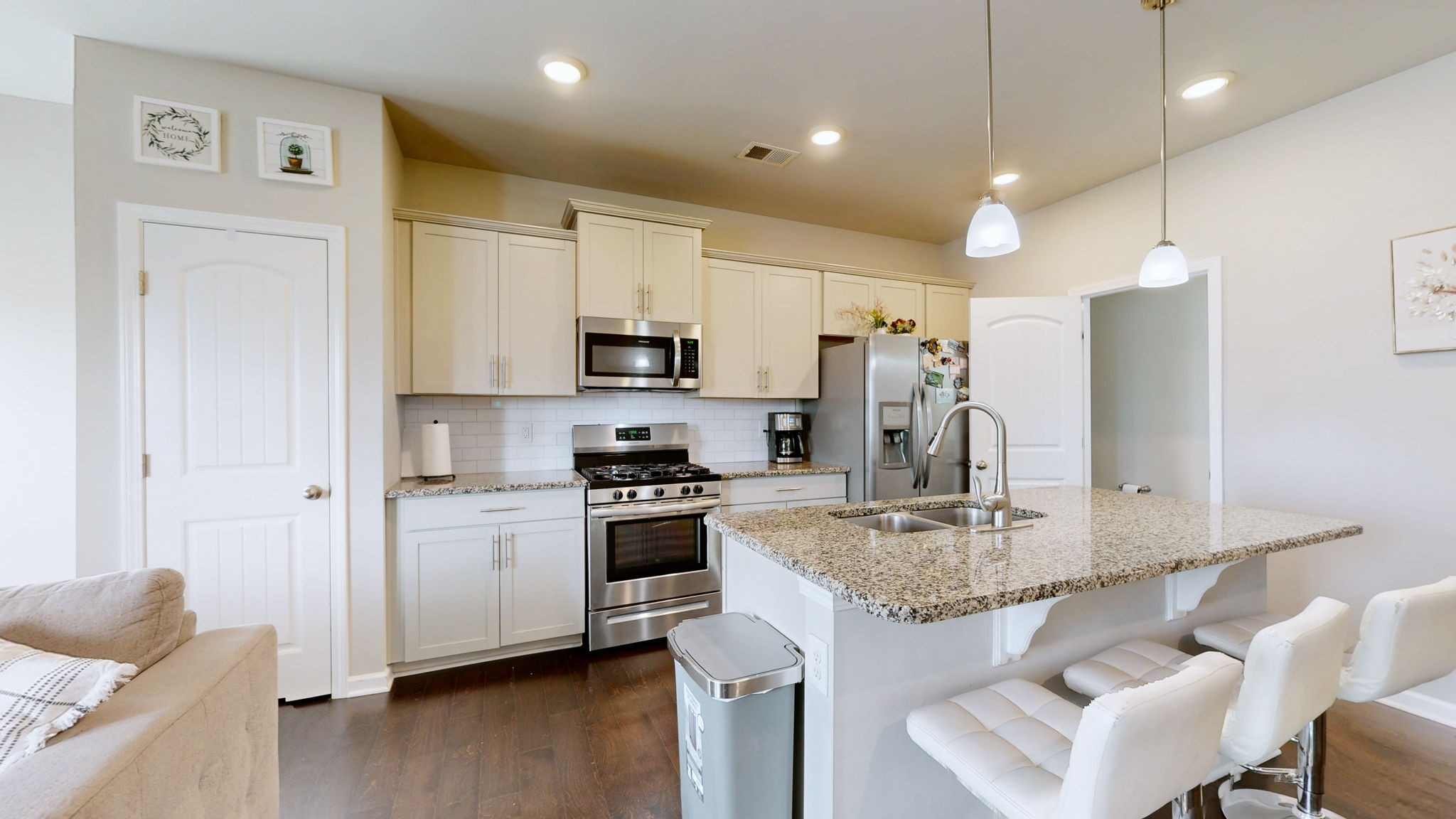 4285 Grapevine Loop