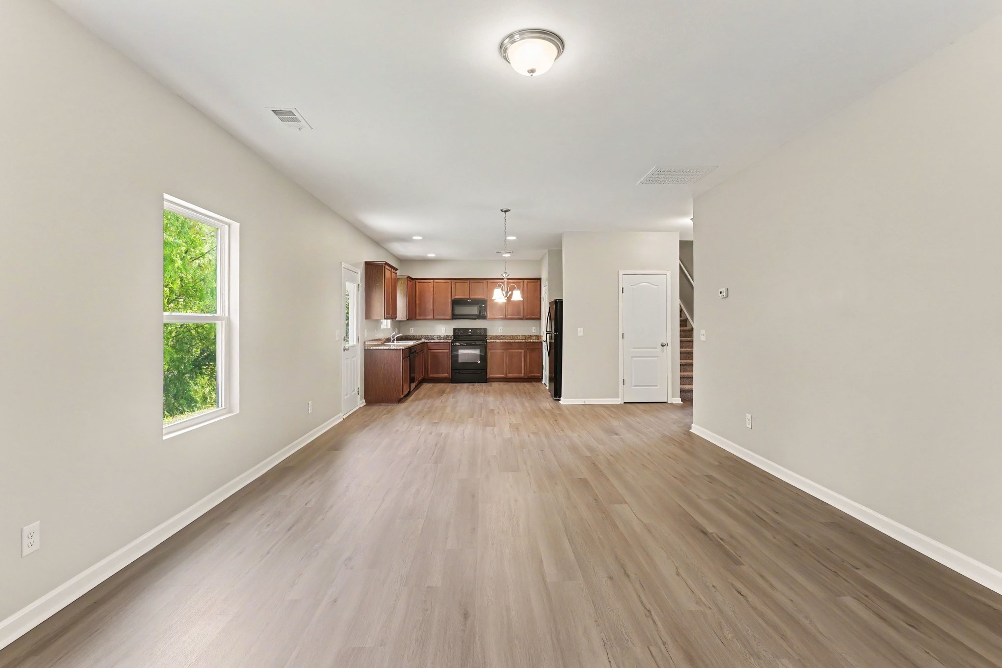 2227 Bee Hive Dr