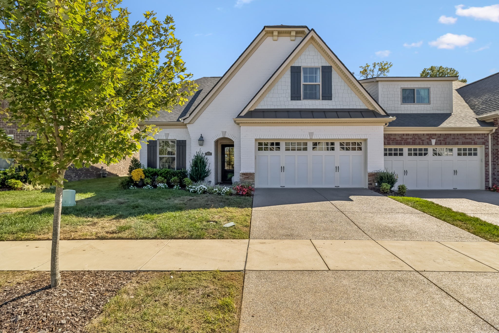 911 Cherry Grove Dr