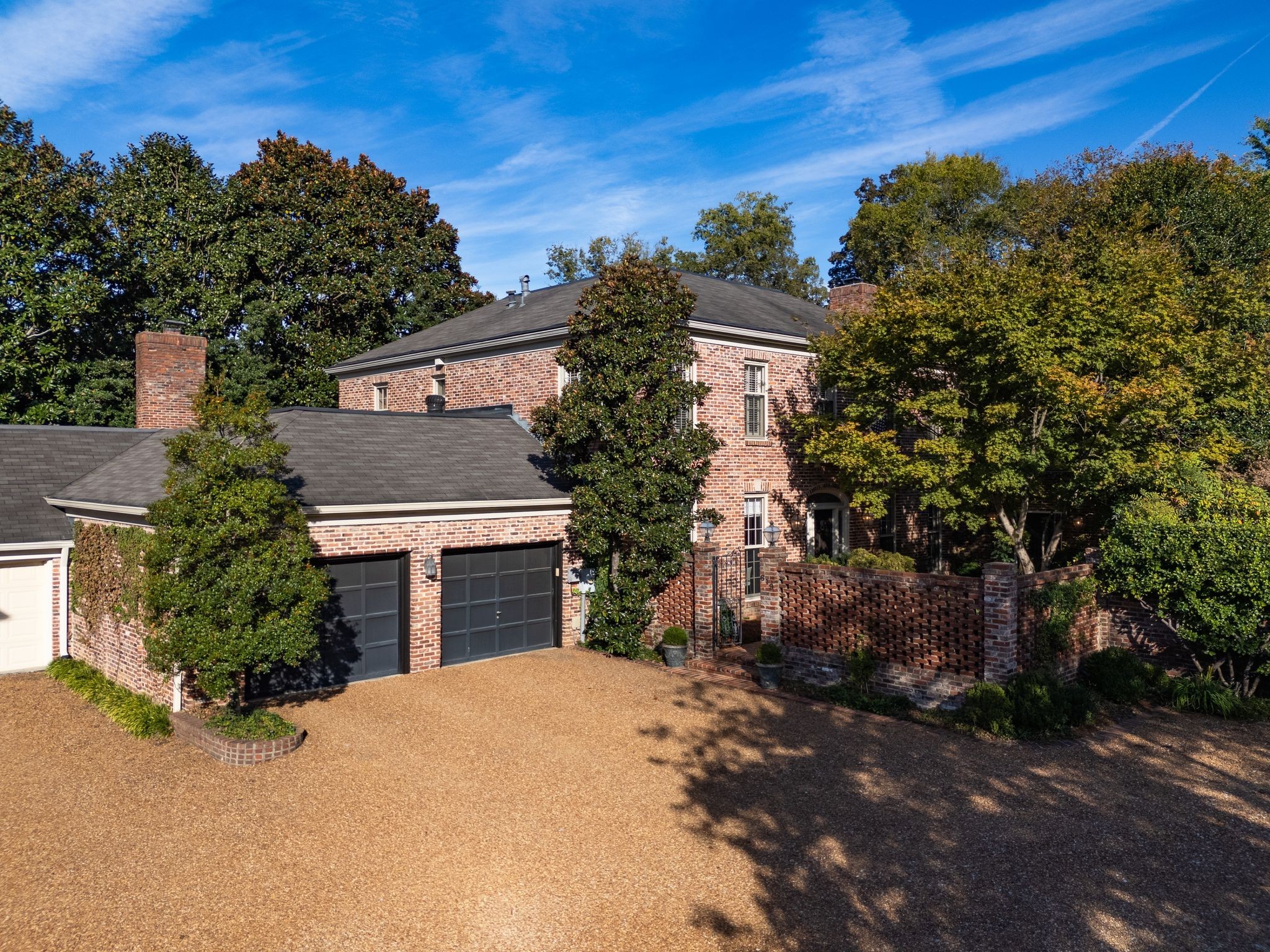 619 Woodleigh Dr