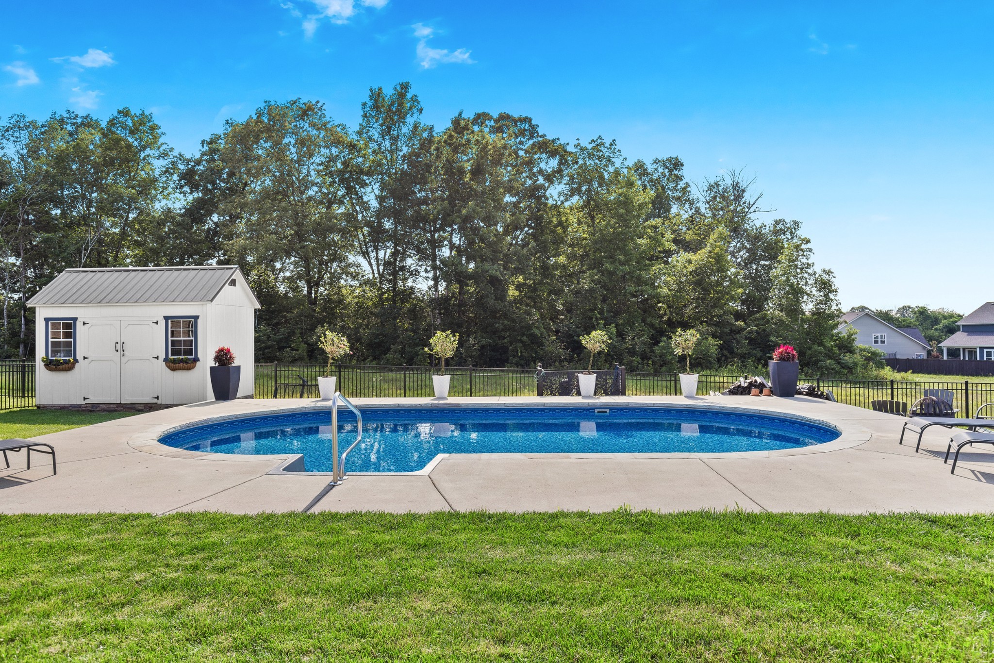 530 Oakvale Ln