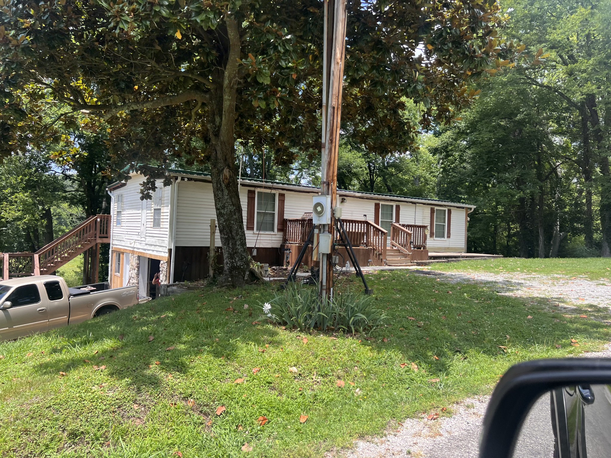 2205 Dowell Branch Rd