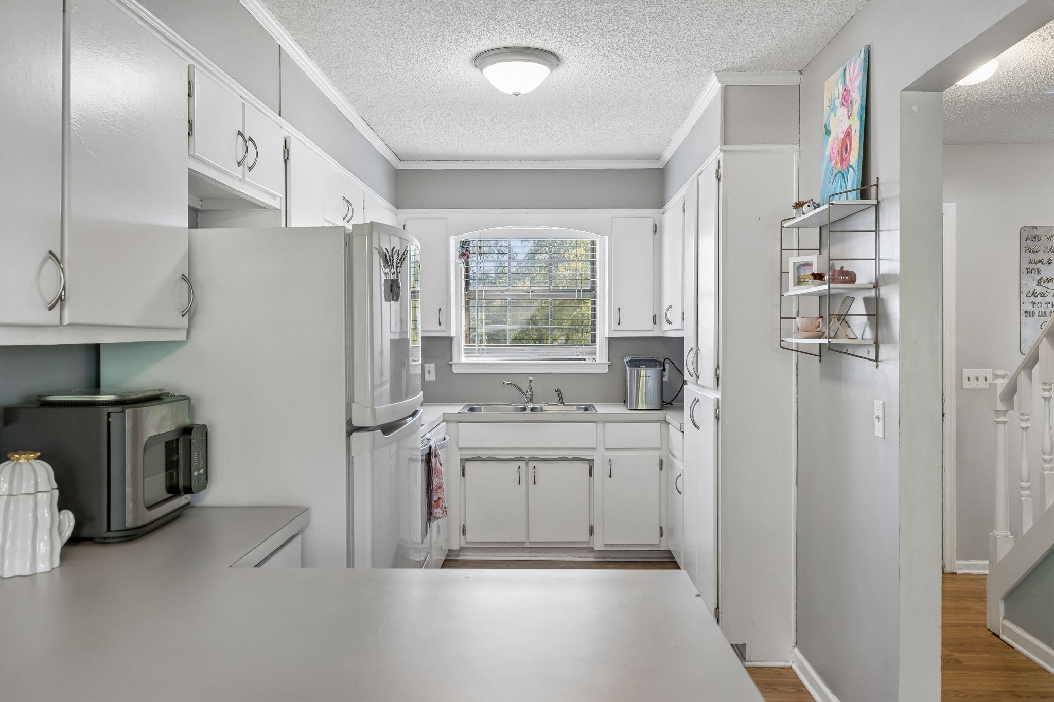 119 Maple Way, N