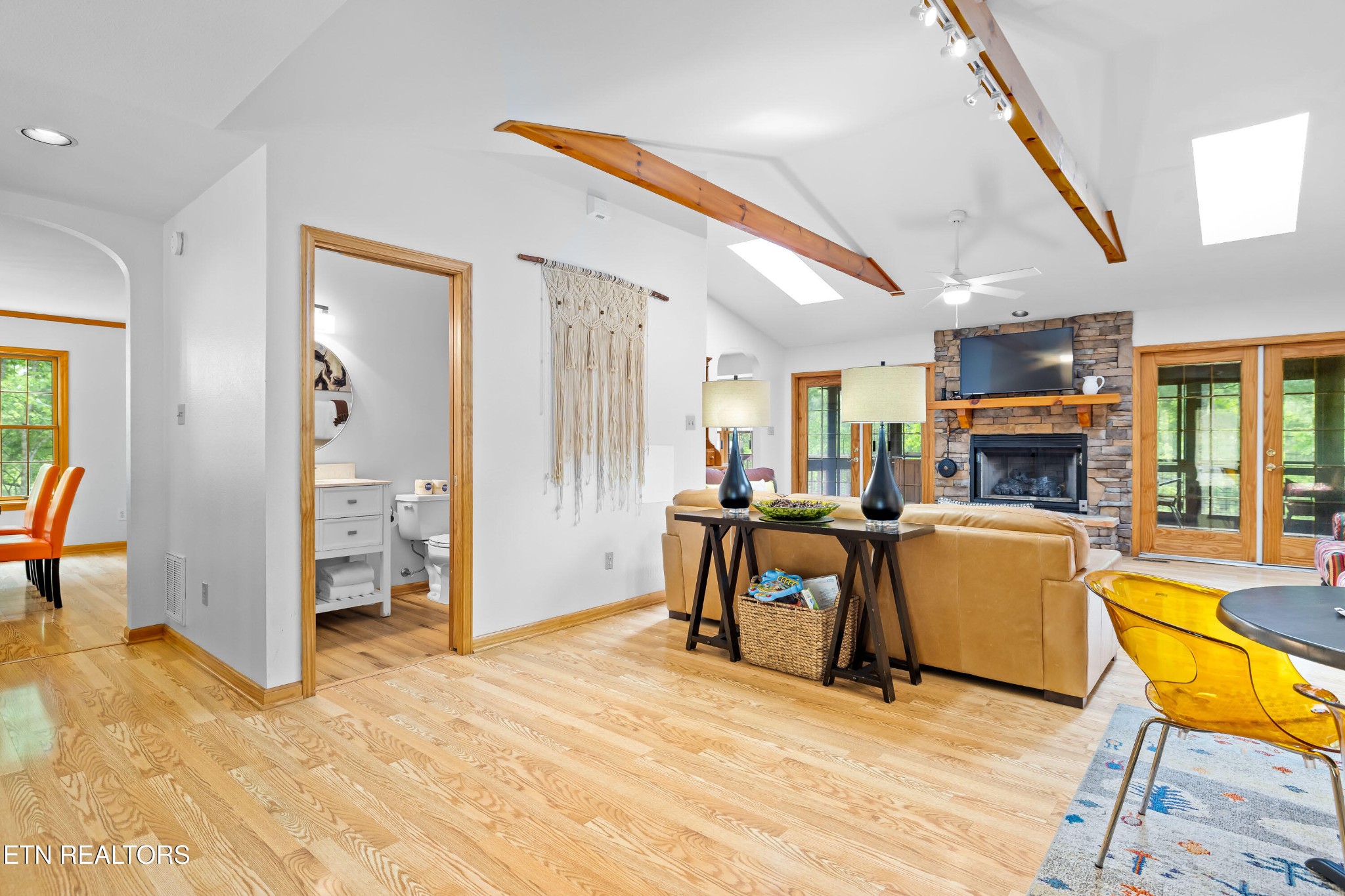 229 Cobblestone Way