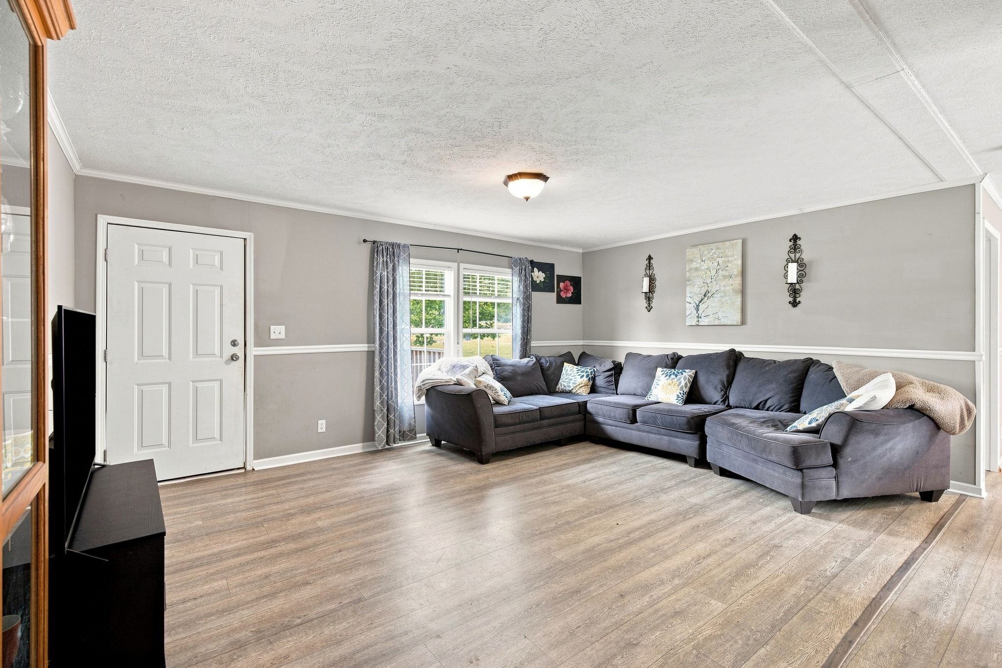 9017 Dallas Ct