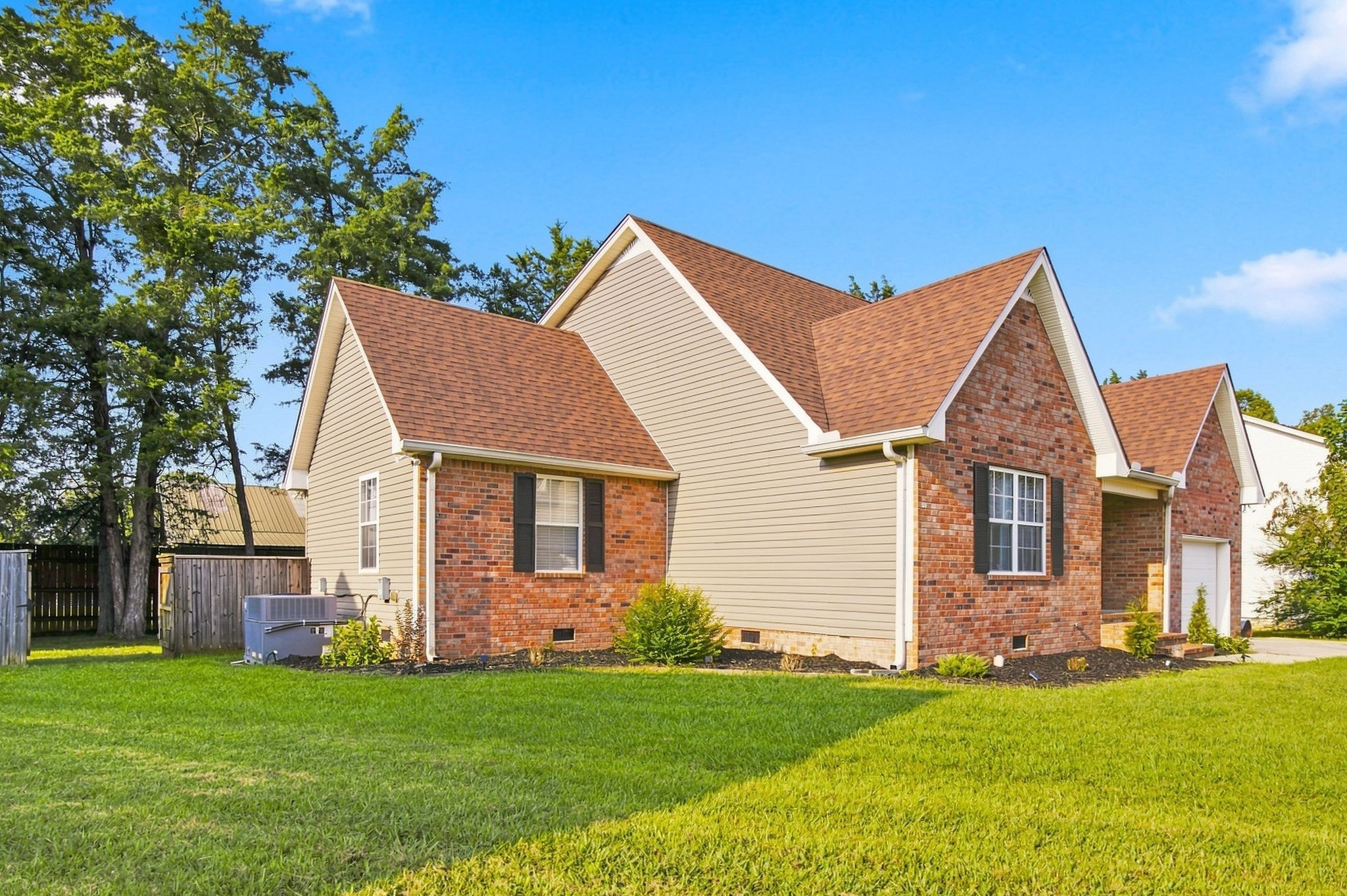 1537 John Galt Dr